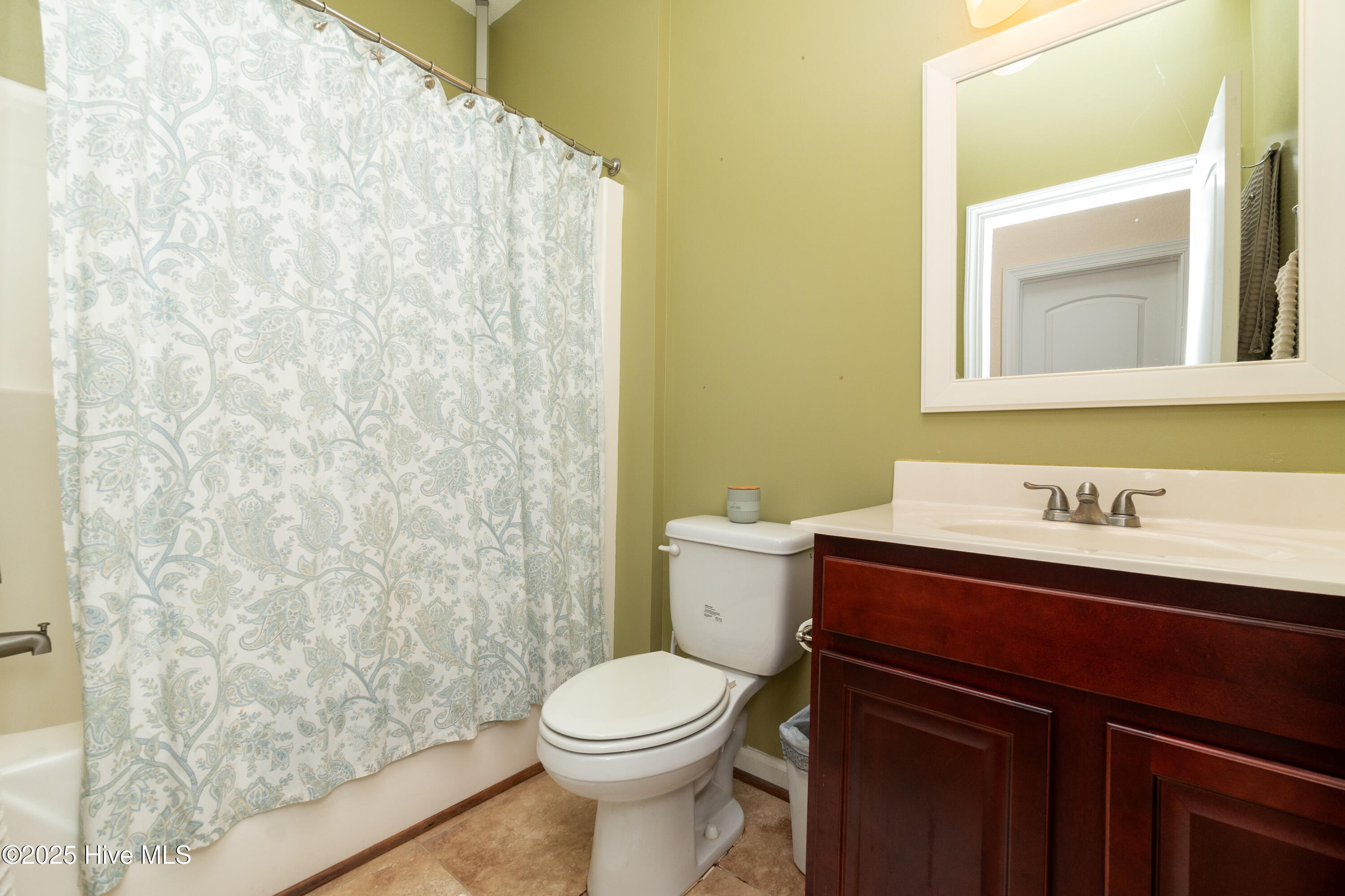 123 Laurel Woods Boulevard Property Photo 33