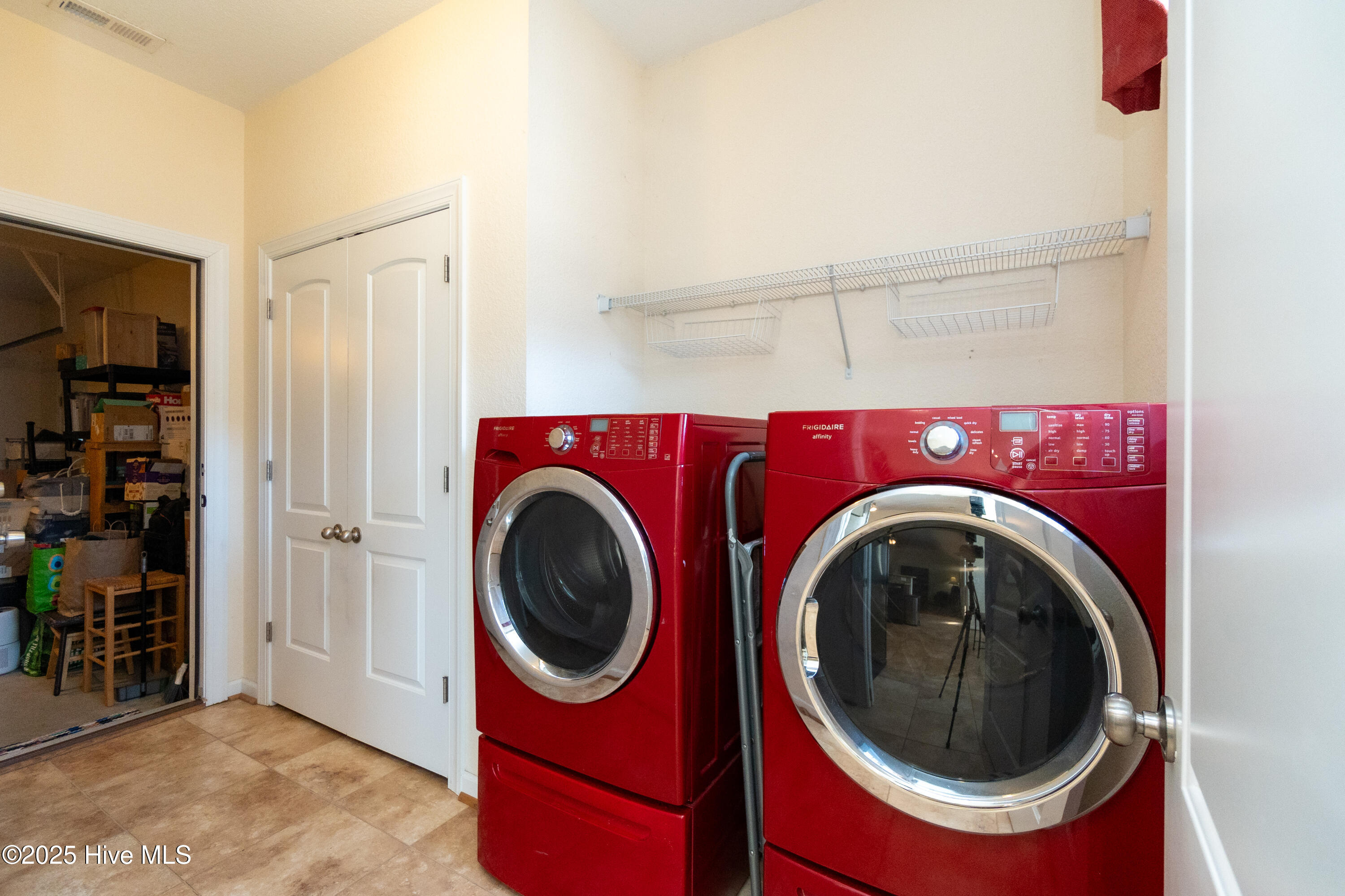 123 Laurel Woods Boulevard Property Photo 34