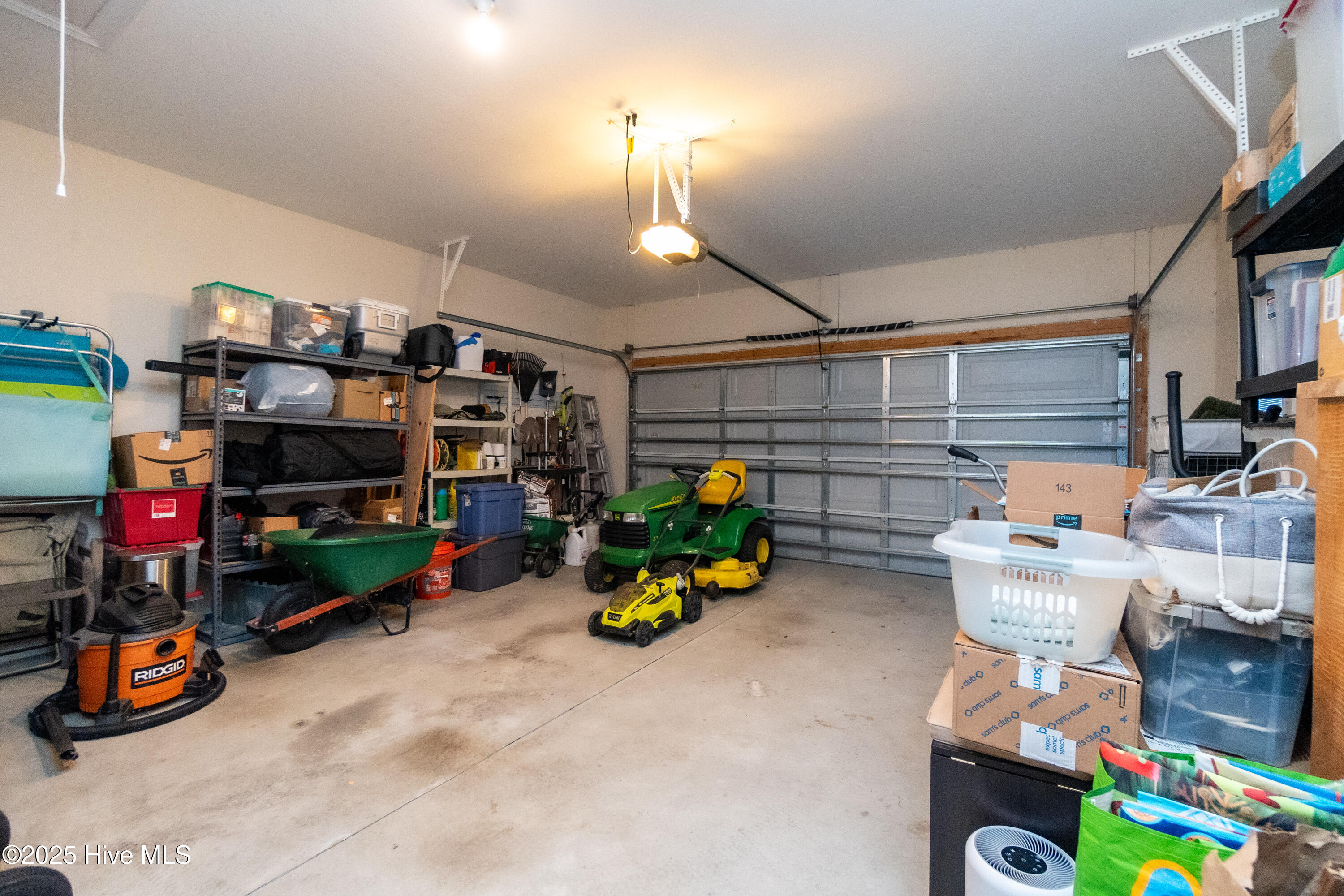 123 Laurel Woods Boulevard Property Photo 35