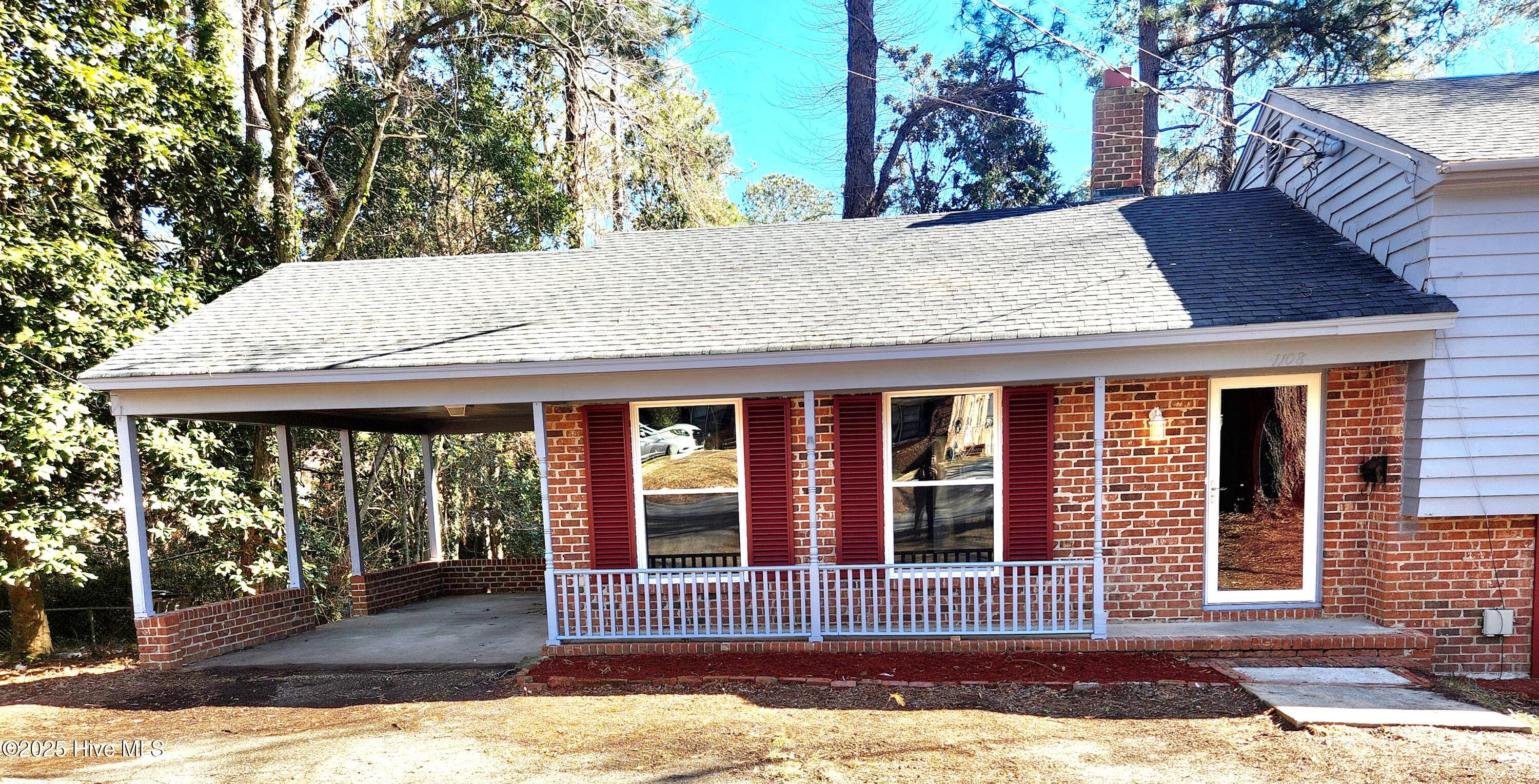 1108 S Andrews Avenue Property Photo 3