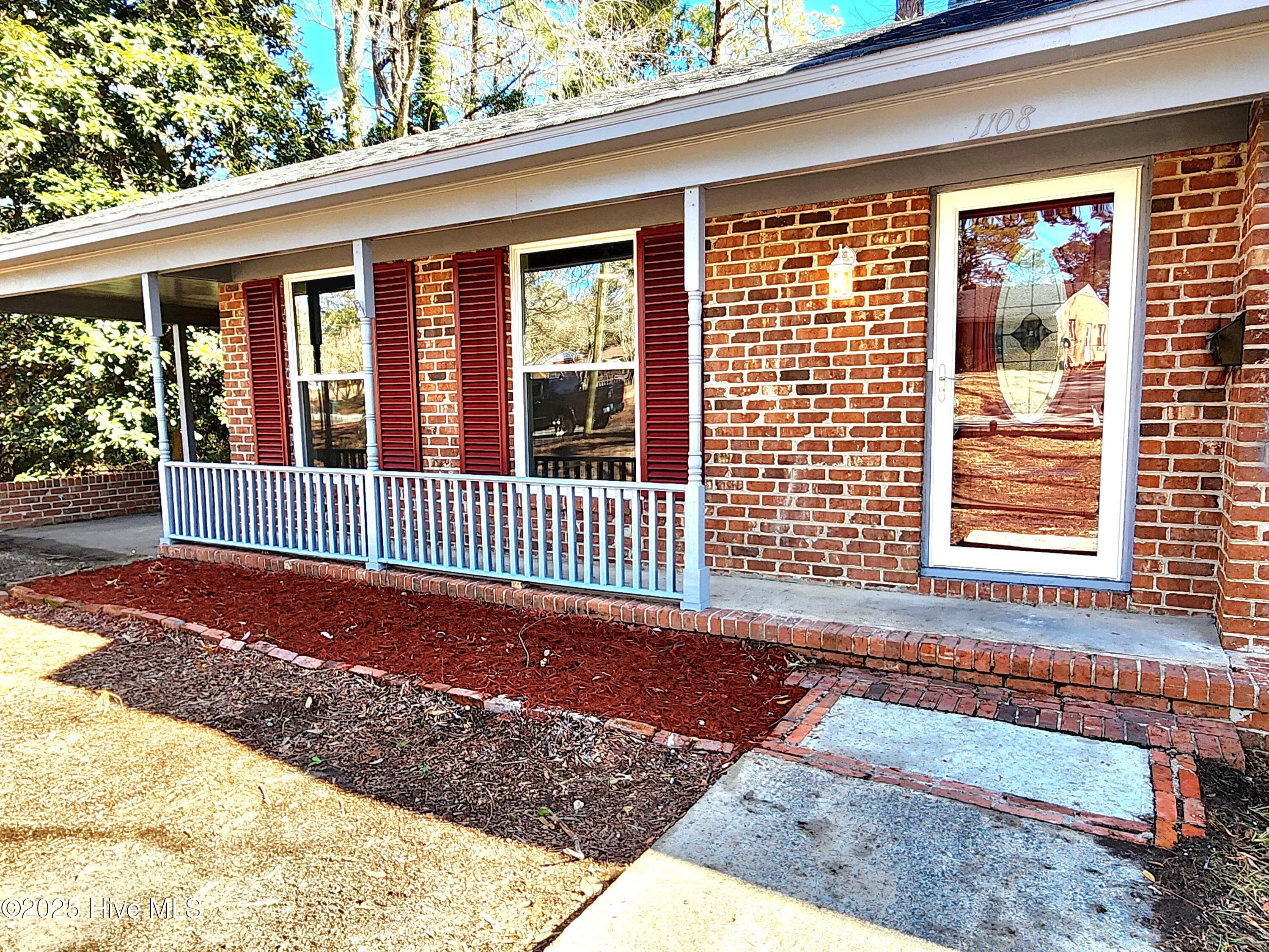 1108 S Andrews Avenue Property Photo 4