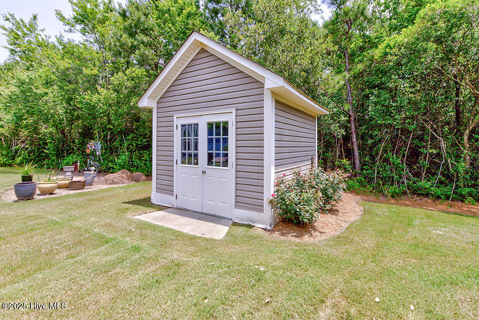 2173 Palm Pointe Property Photo 6