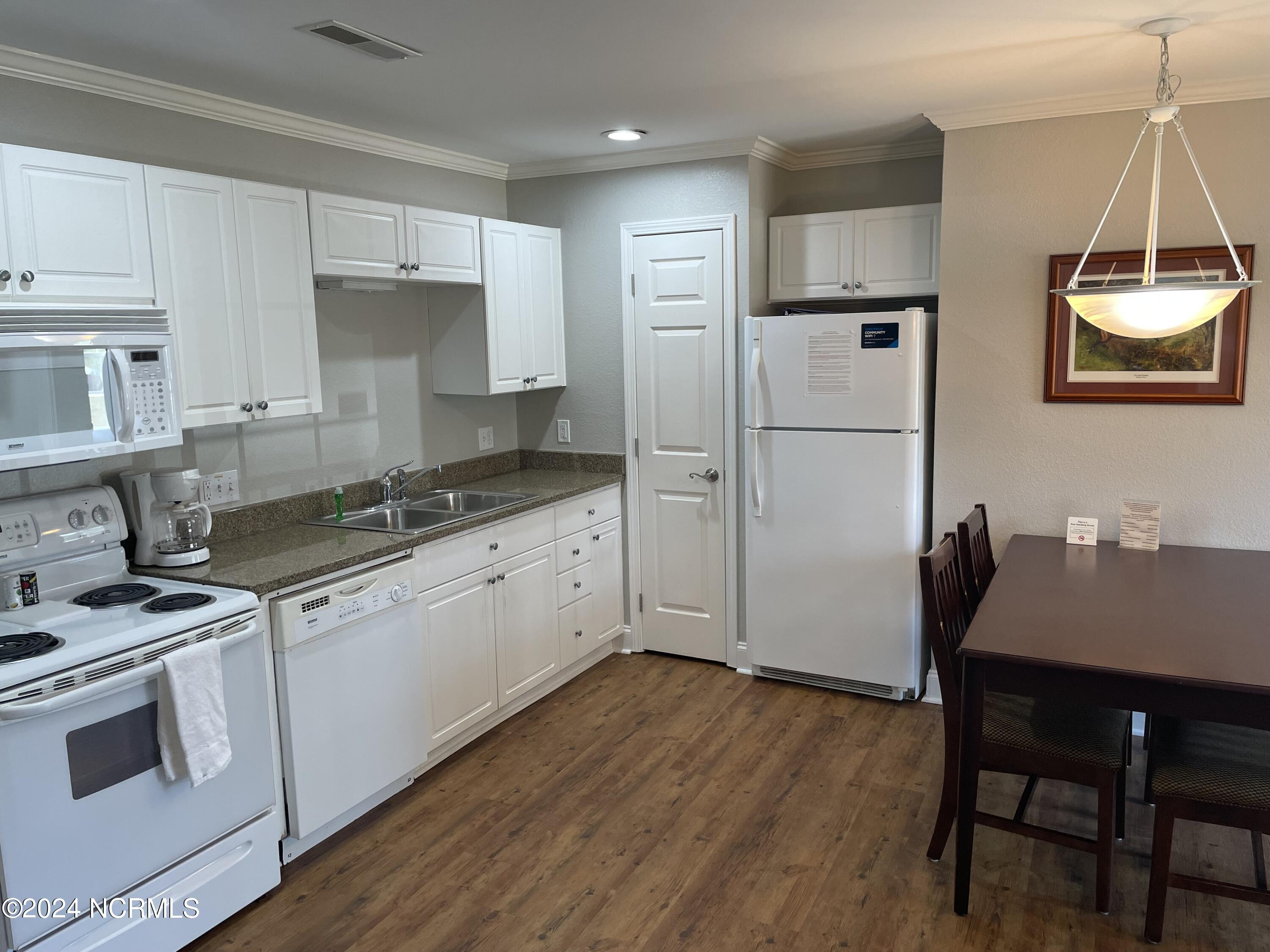 520 Little River Farm Boulevard C106 Property Photo 4