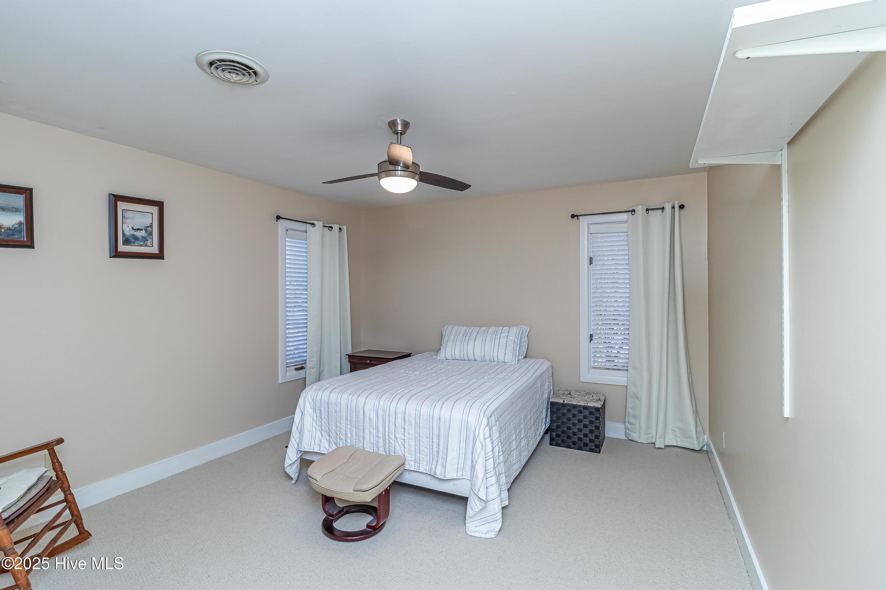 2715 Deerfield Lane Property Photo 27