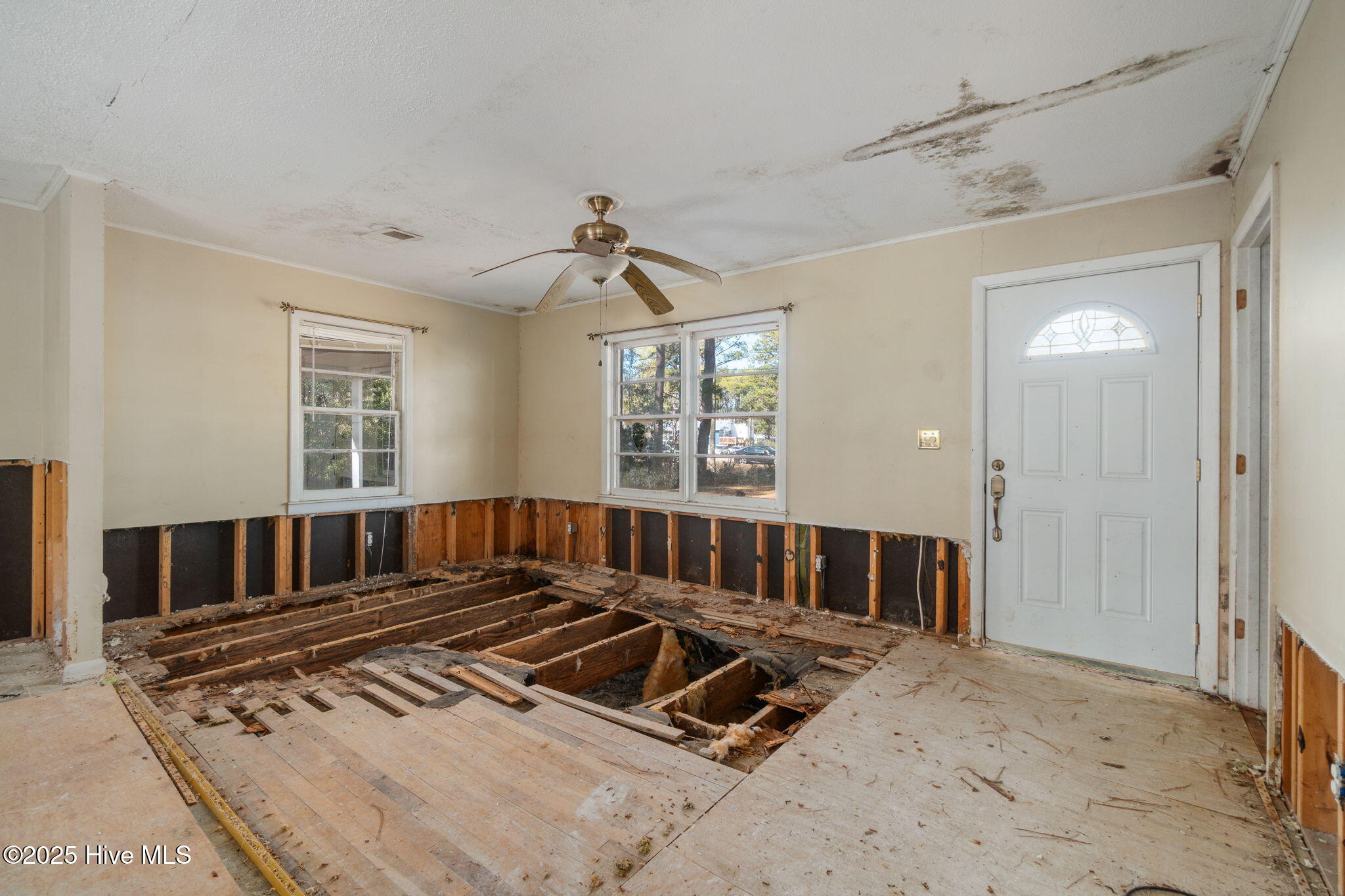 302 Highway 70 Williston Property Photo 3