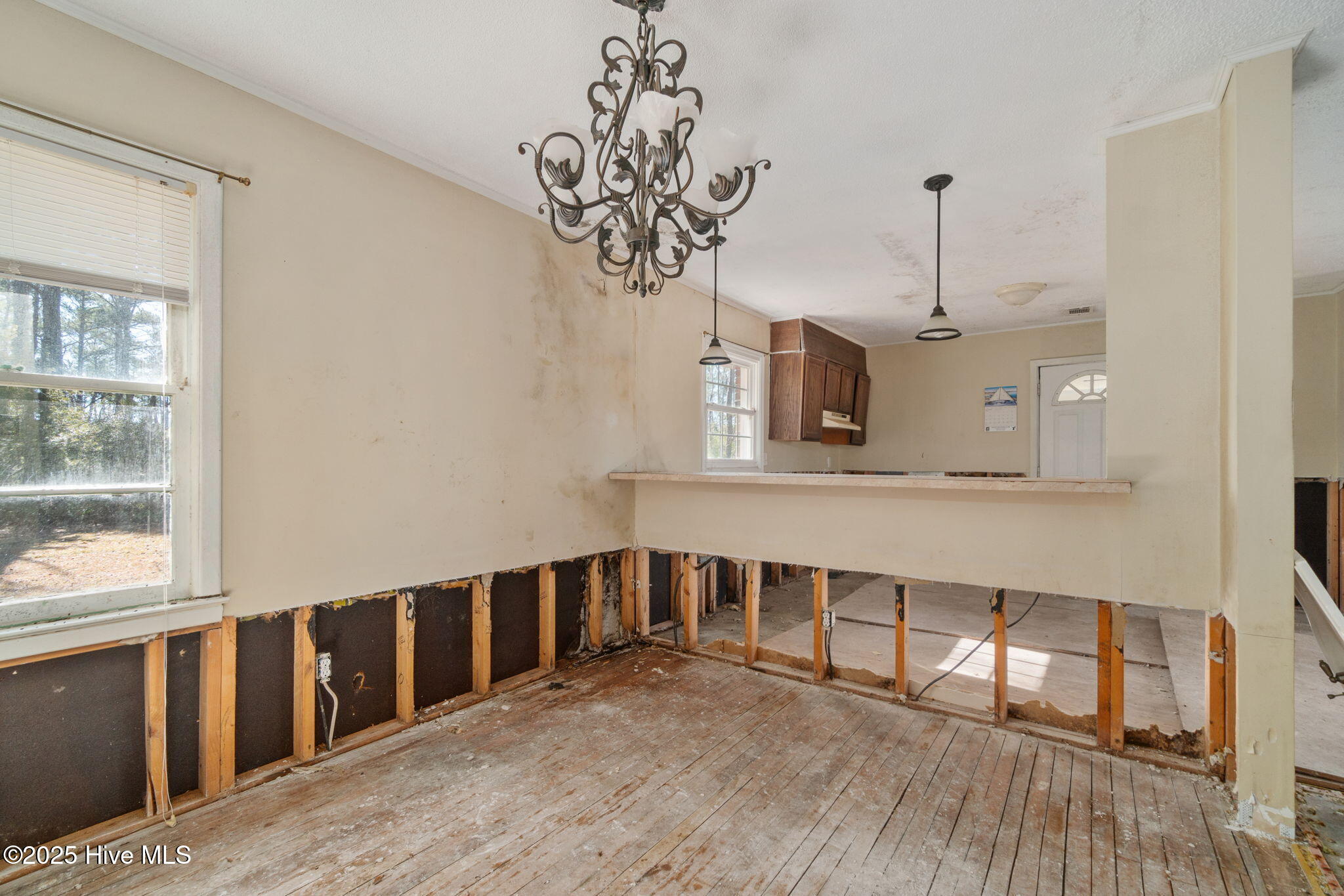 302 Highway 70 Williston Property Photo 5