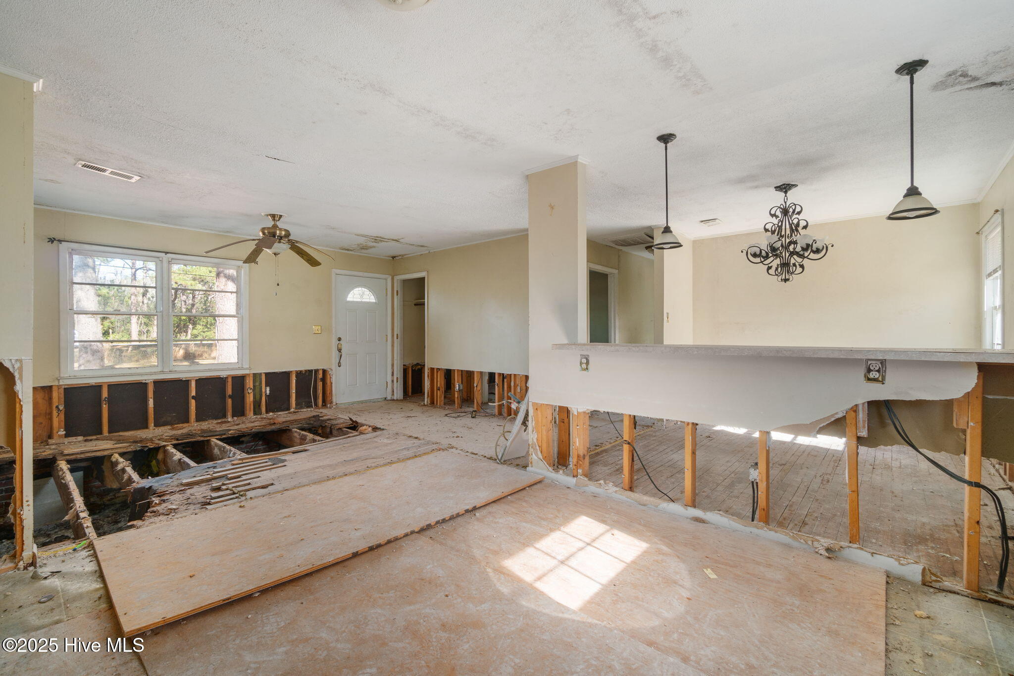 302 Highway 70 Williston Property Photo 9