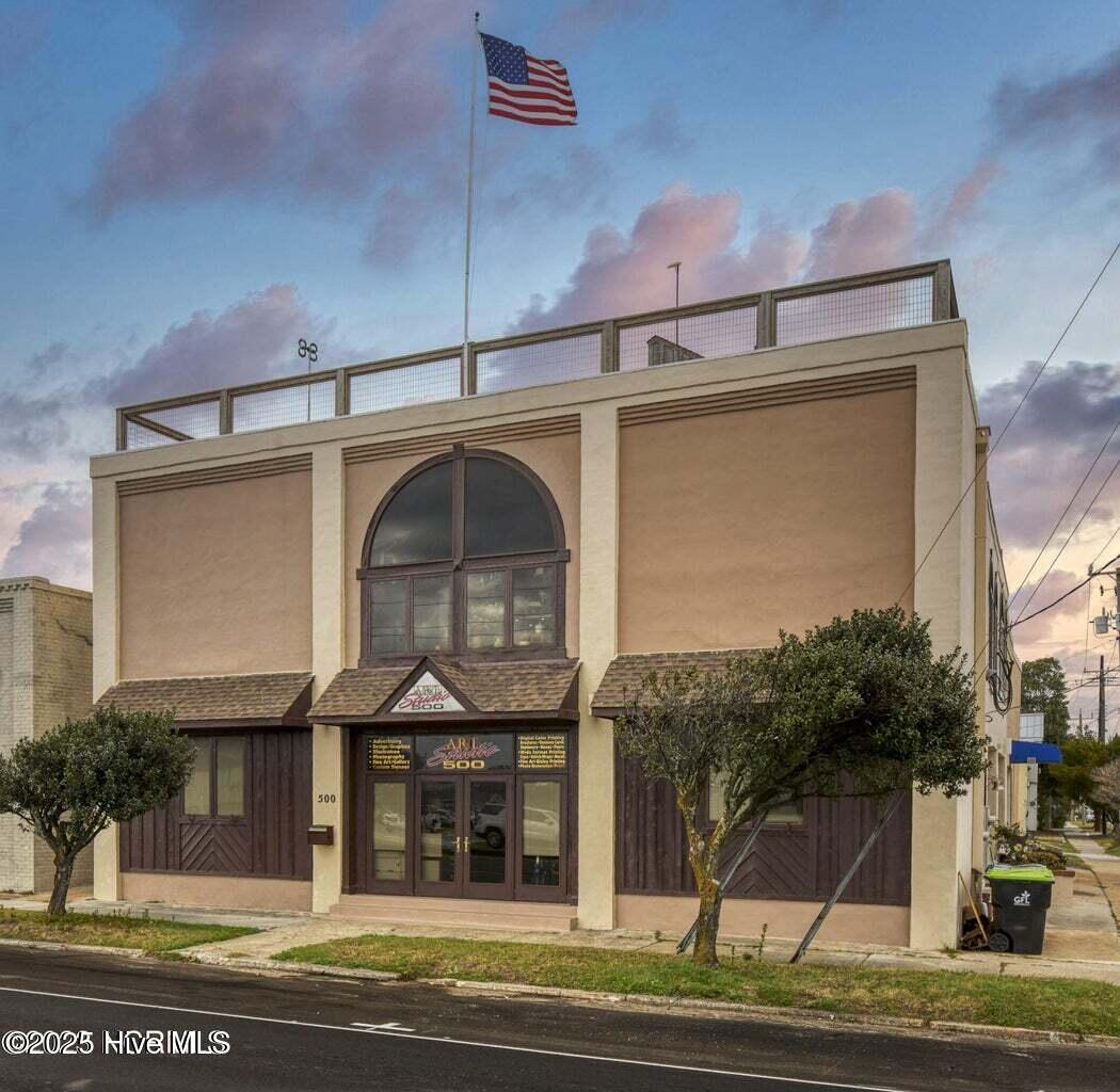 500 Arendell Street Property Photo 1