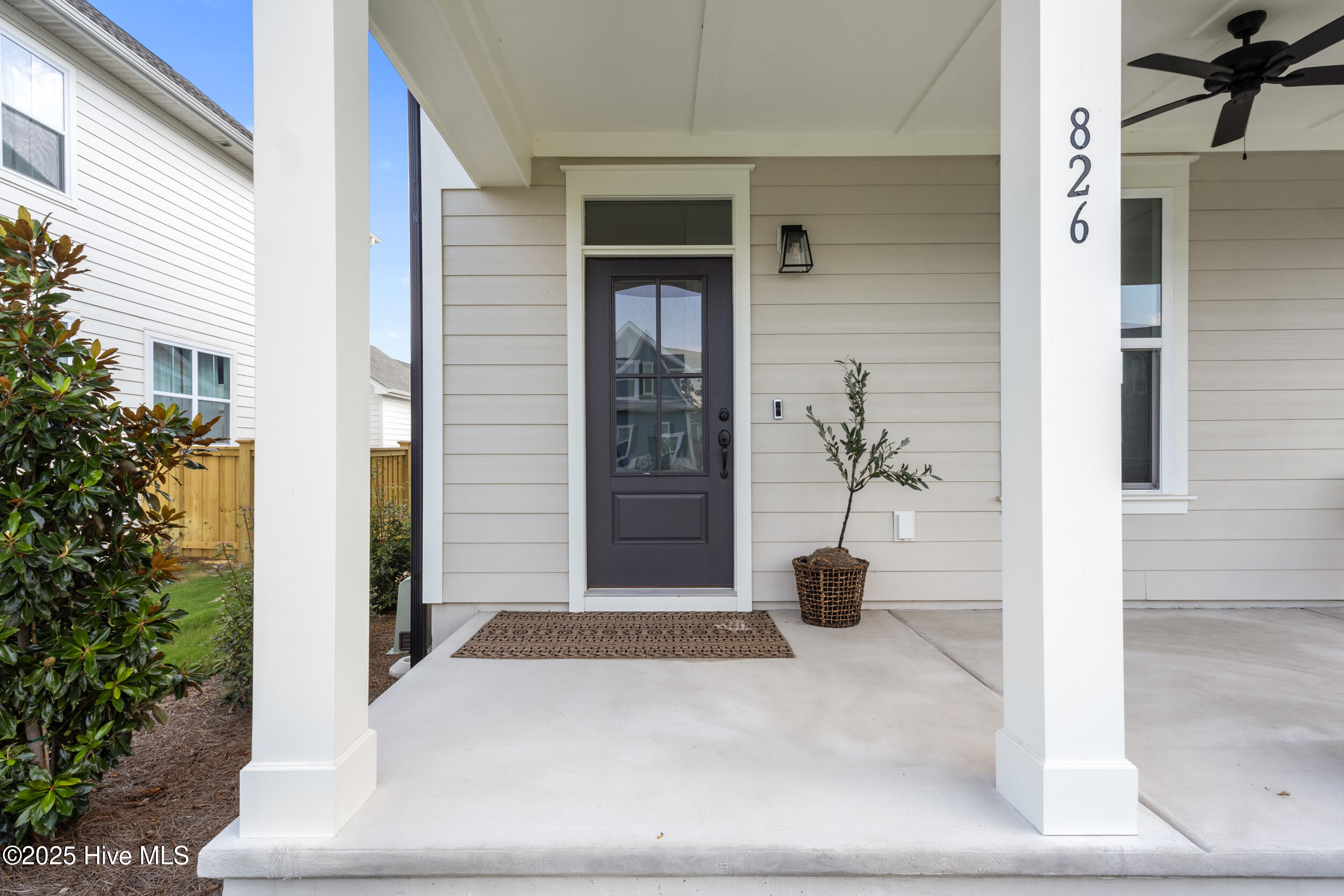 826 Trisail Terrace Property Photo 2