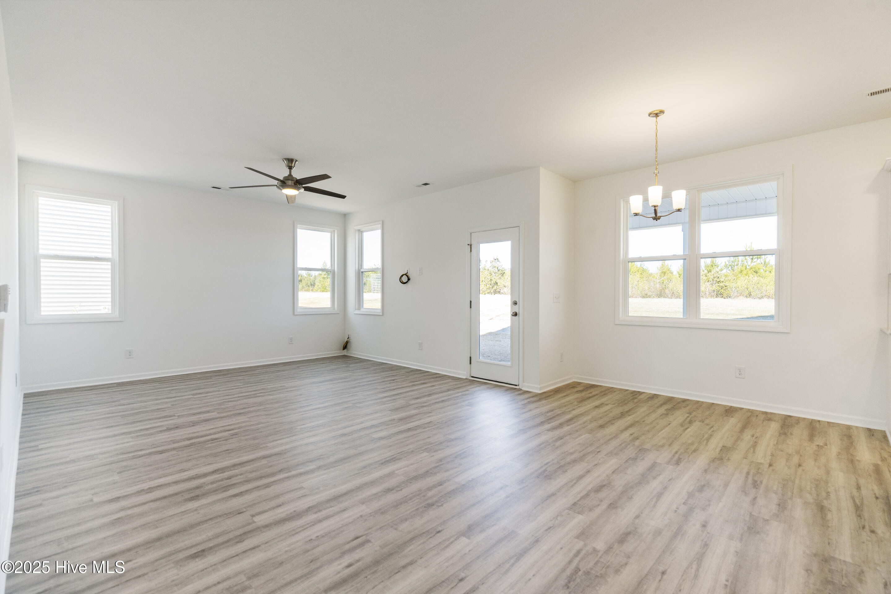 246 Clear View School Road Property Photo 10