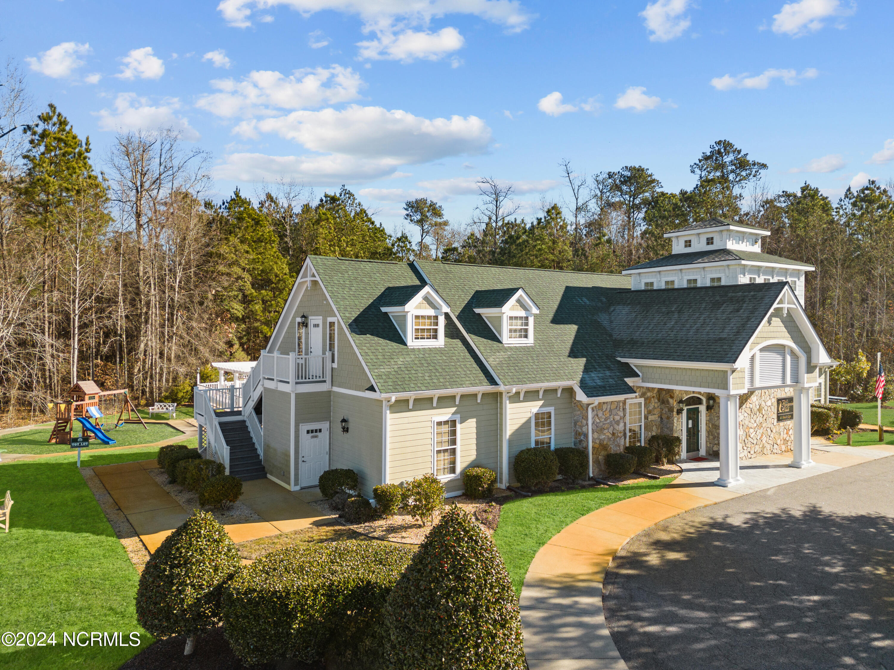2506 Lambsberry Circle Property Photo 12