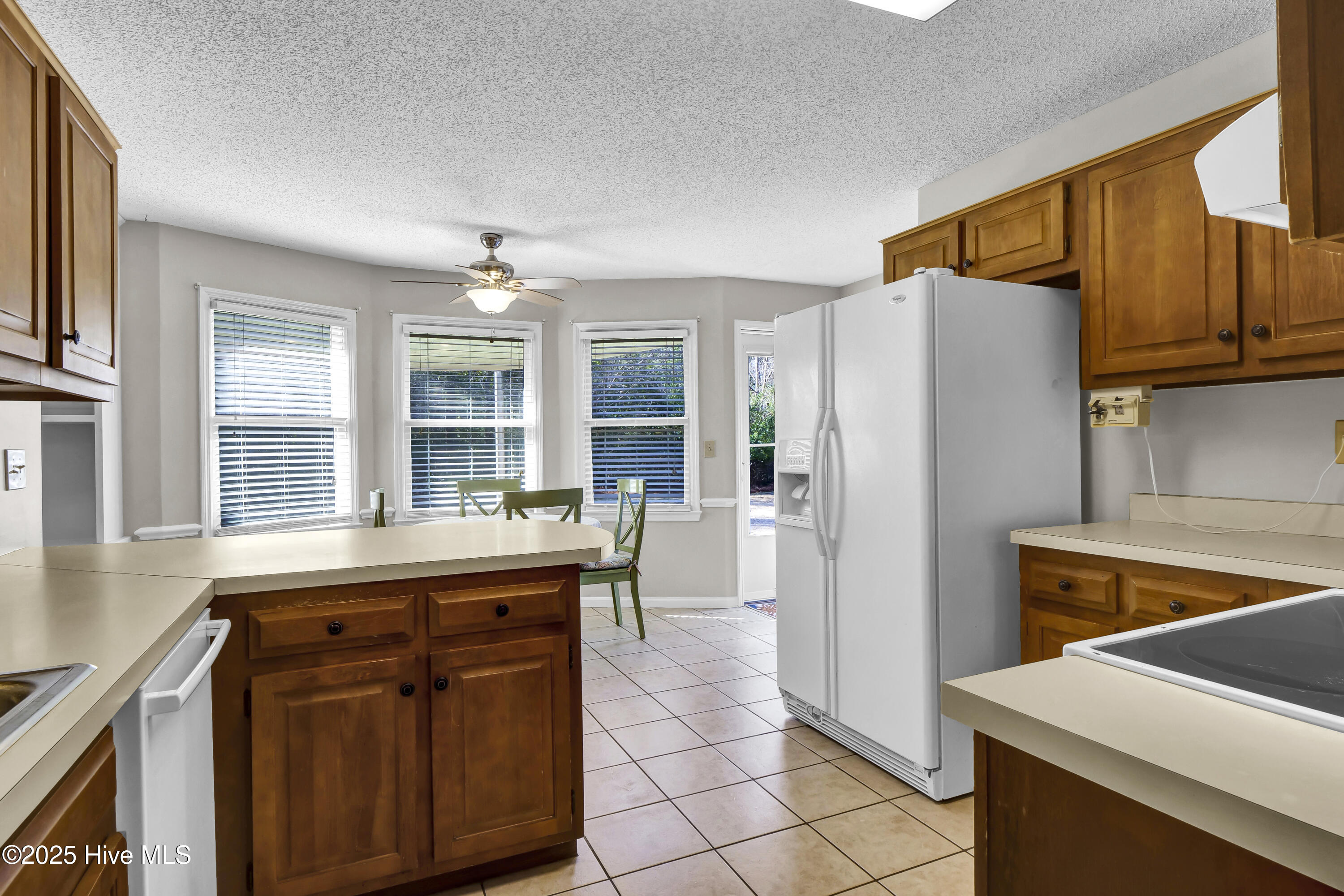 254 La Salle Street Property Photo 15