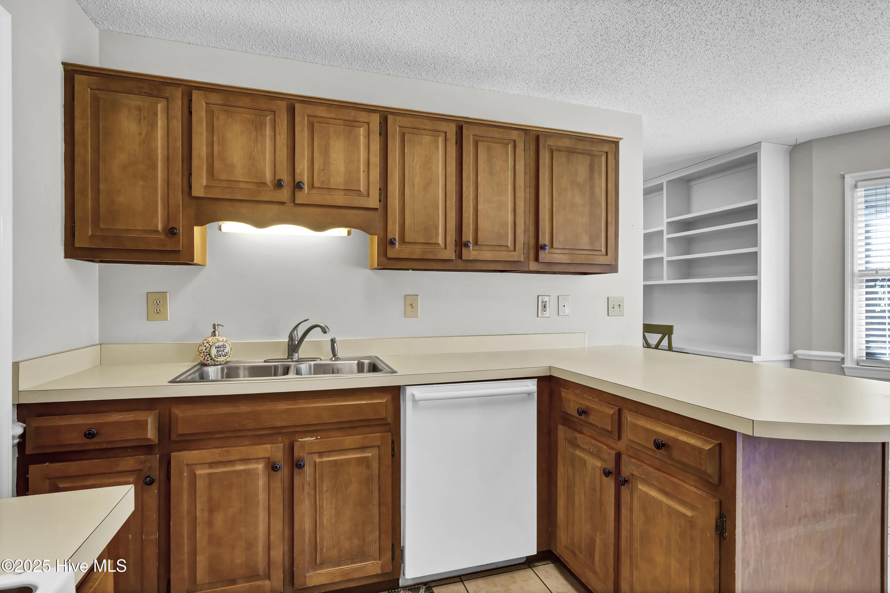 254 La Salle Street Property Photo 16
