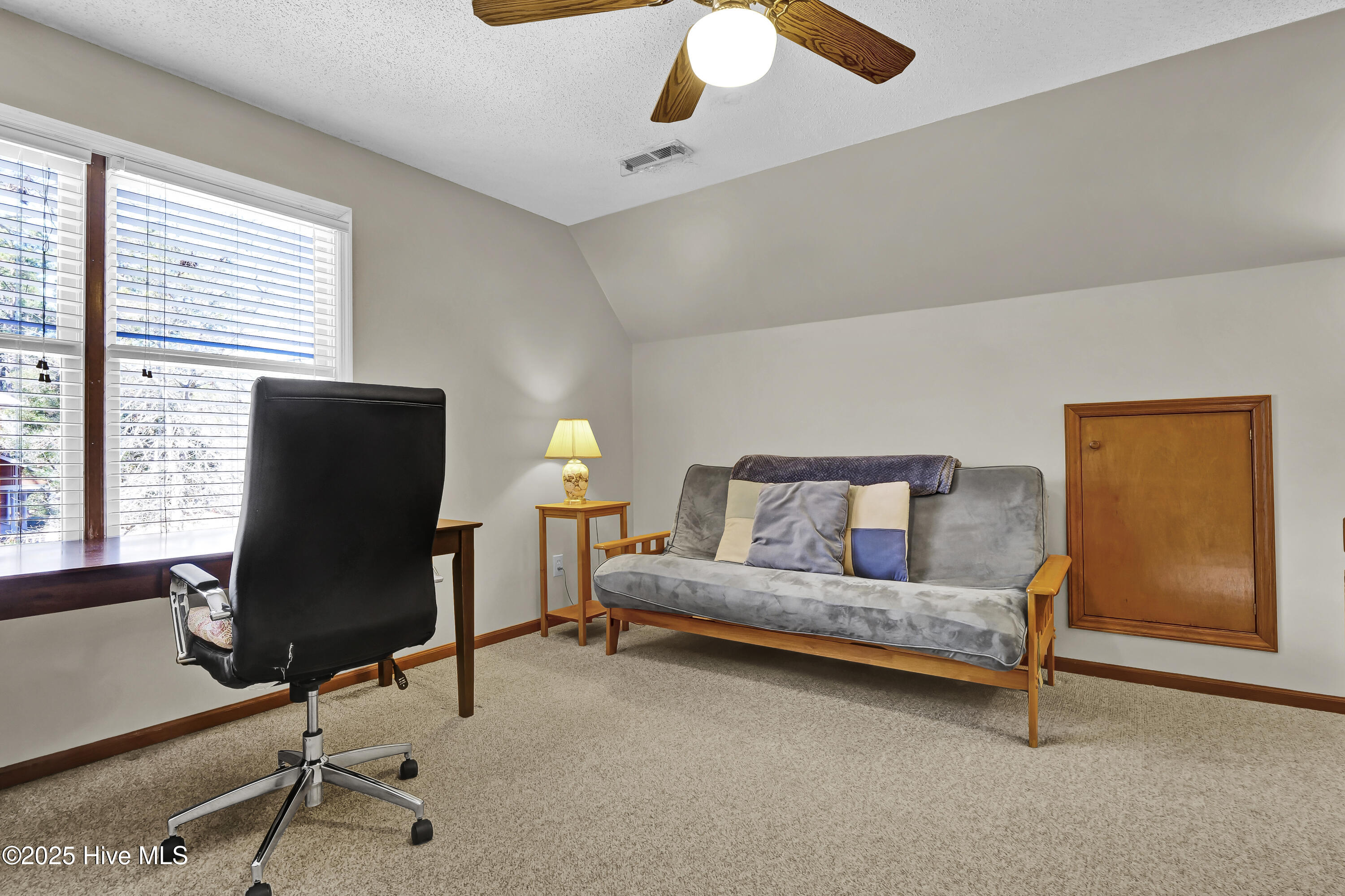 254 La Salle Street Property Photo 20