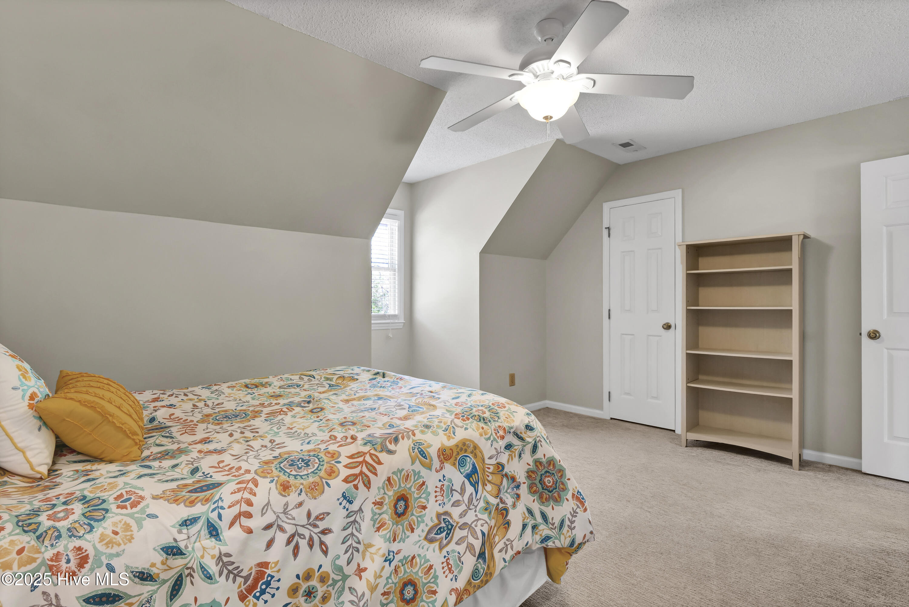 254 La Salle Street Property Photo 25