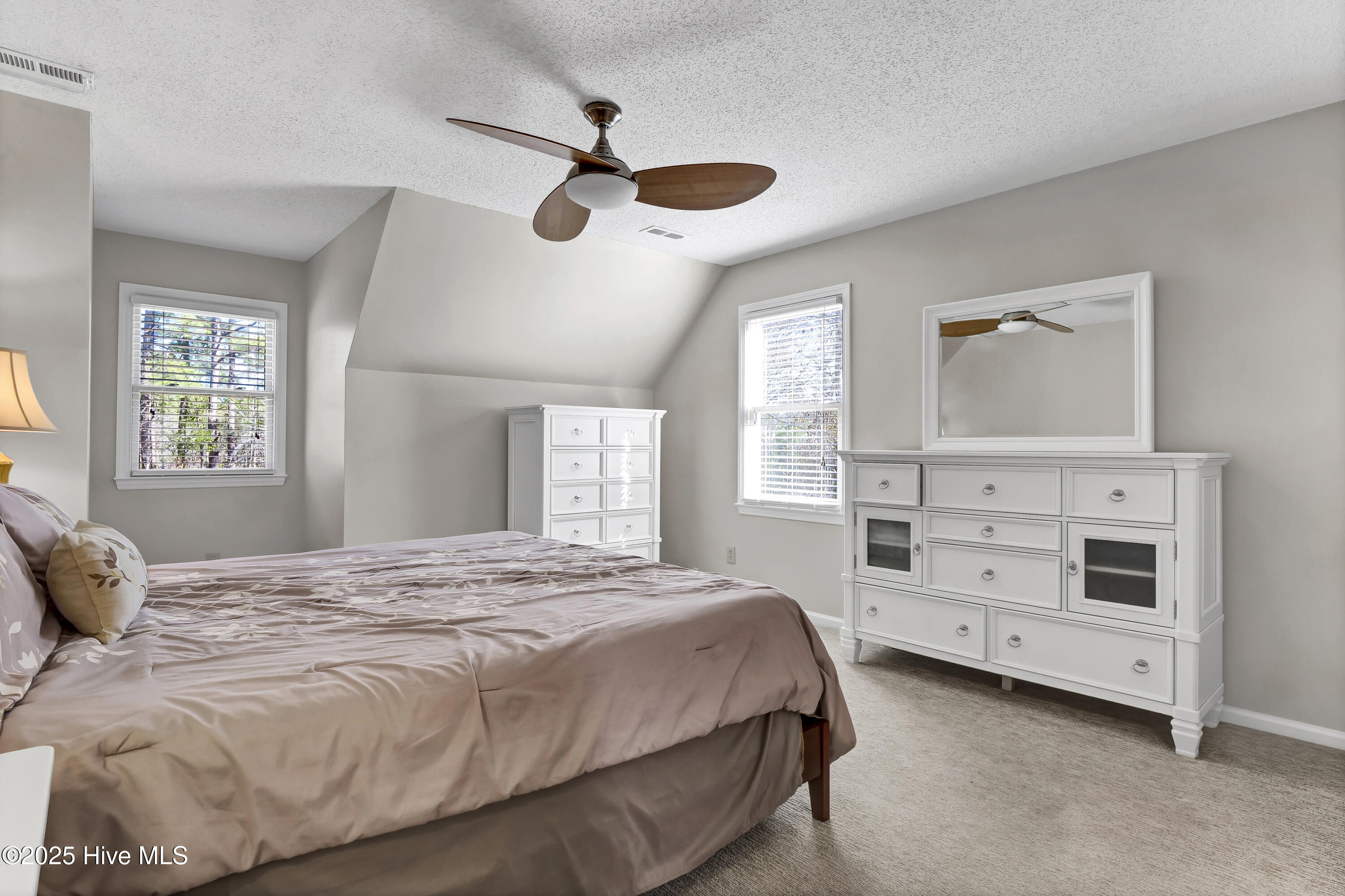 254 La Salle Street Property Photo 29