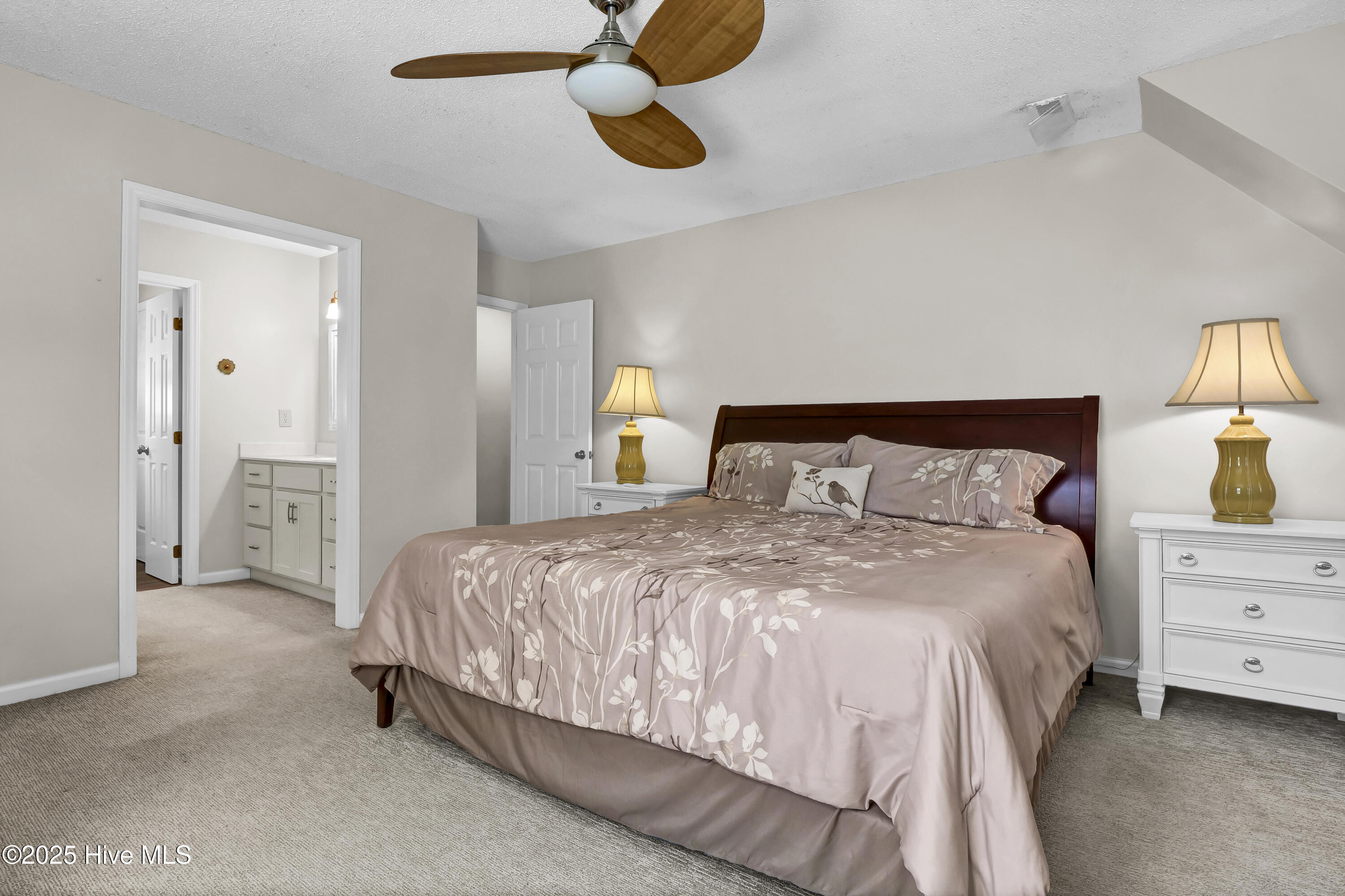 254 La Salle Street Property Photo 30