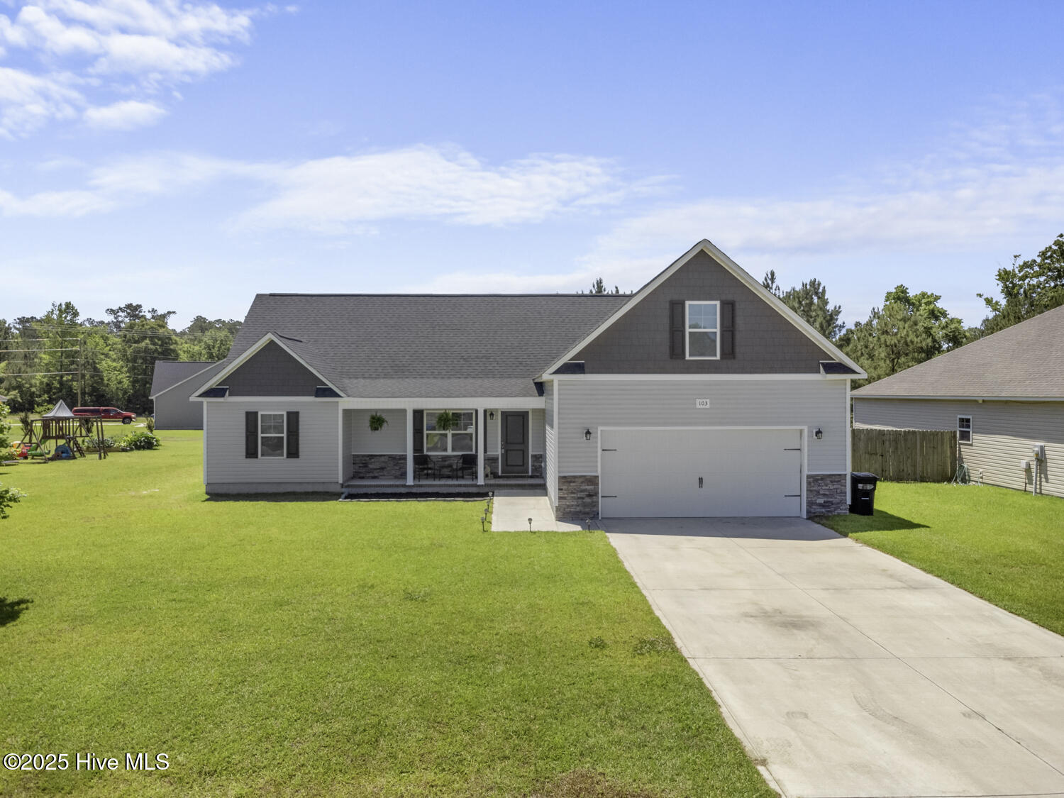 103 Gooseberry Court Property Photo 2
