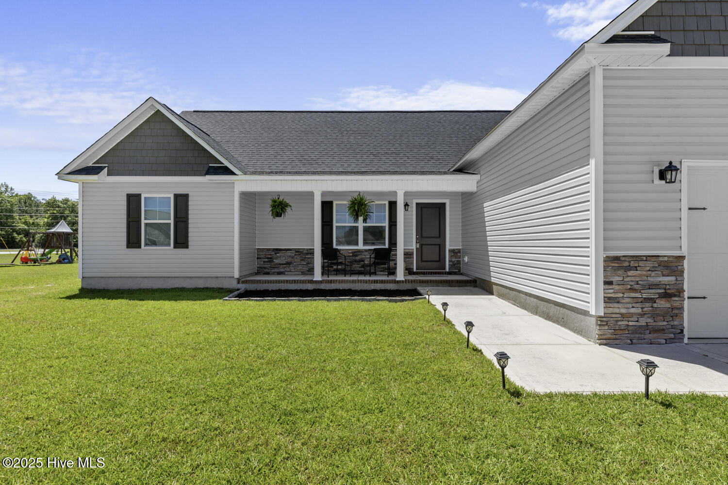 103 Gooseberry Court Property Photo 3