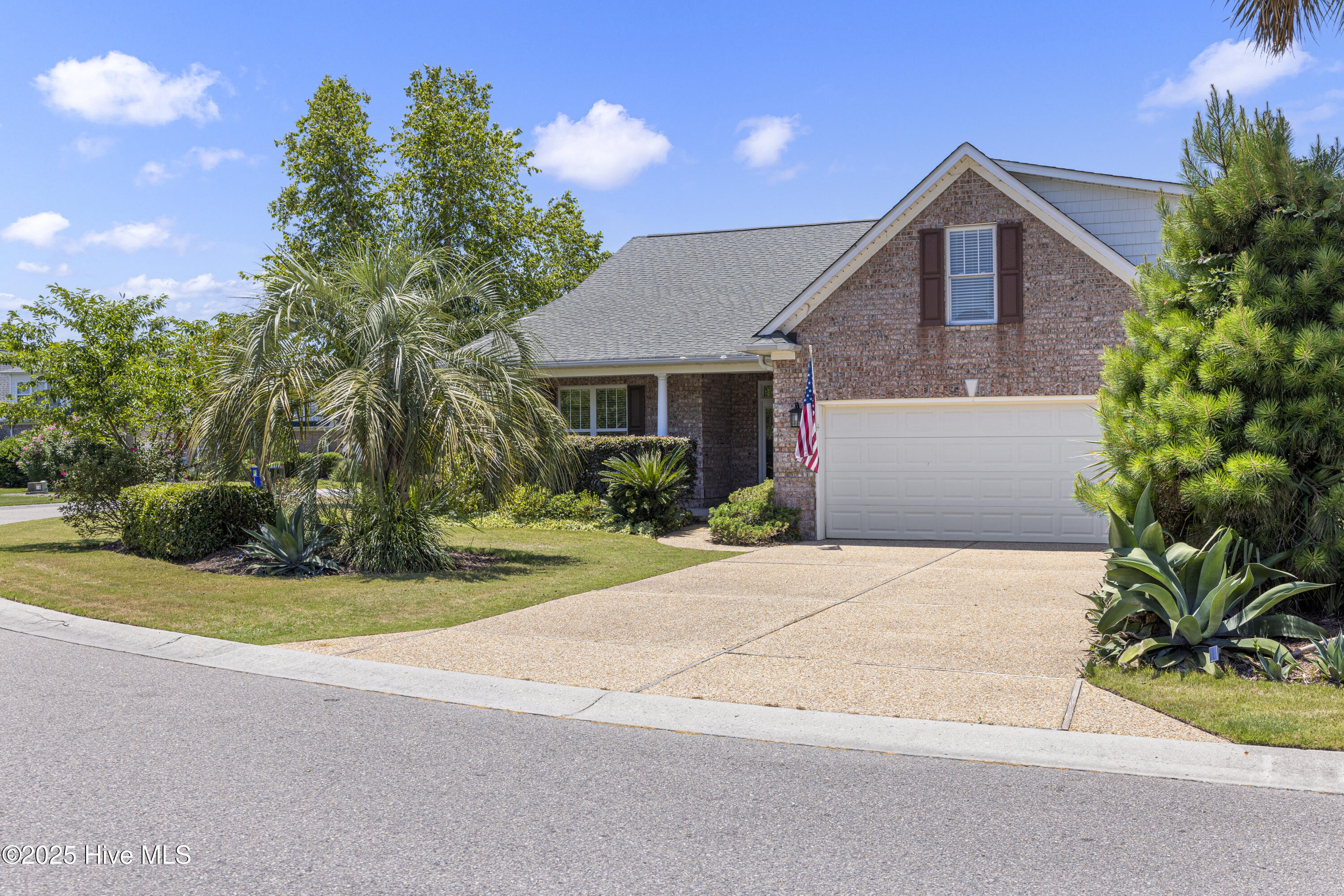 1243 Nightingale Court Property Photo 1