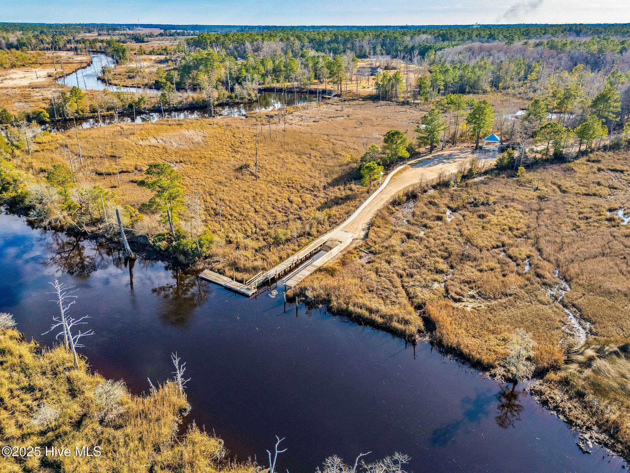 326 Levies Landing Property Photo 12