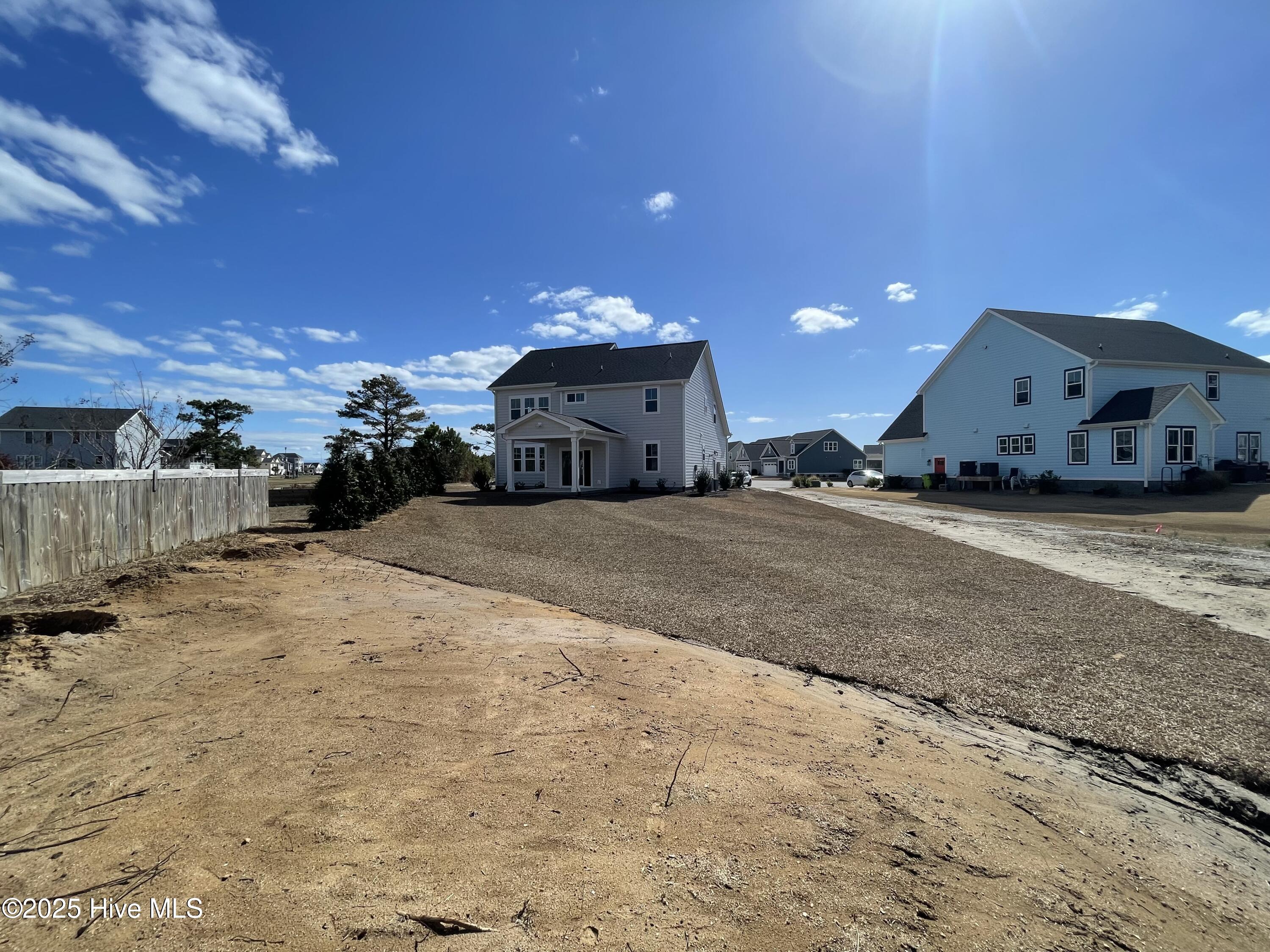 660 Fishermans Point Property Photo 5