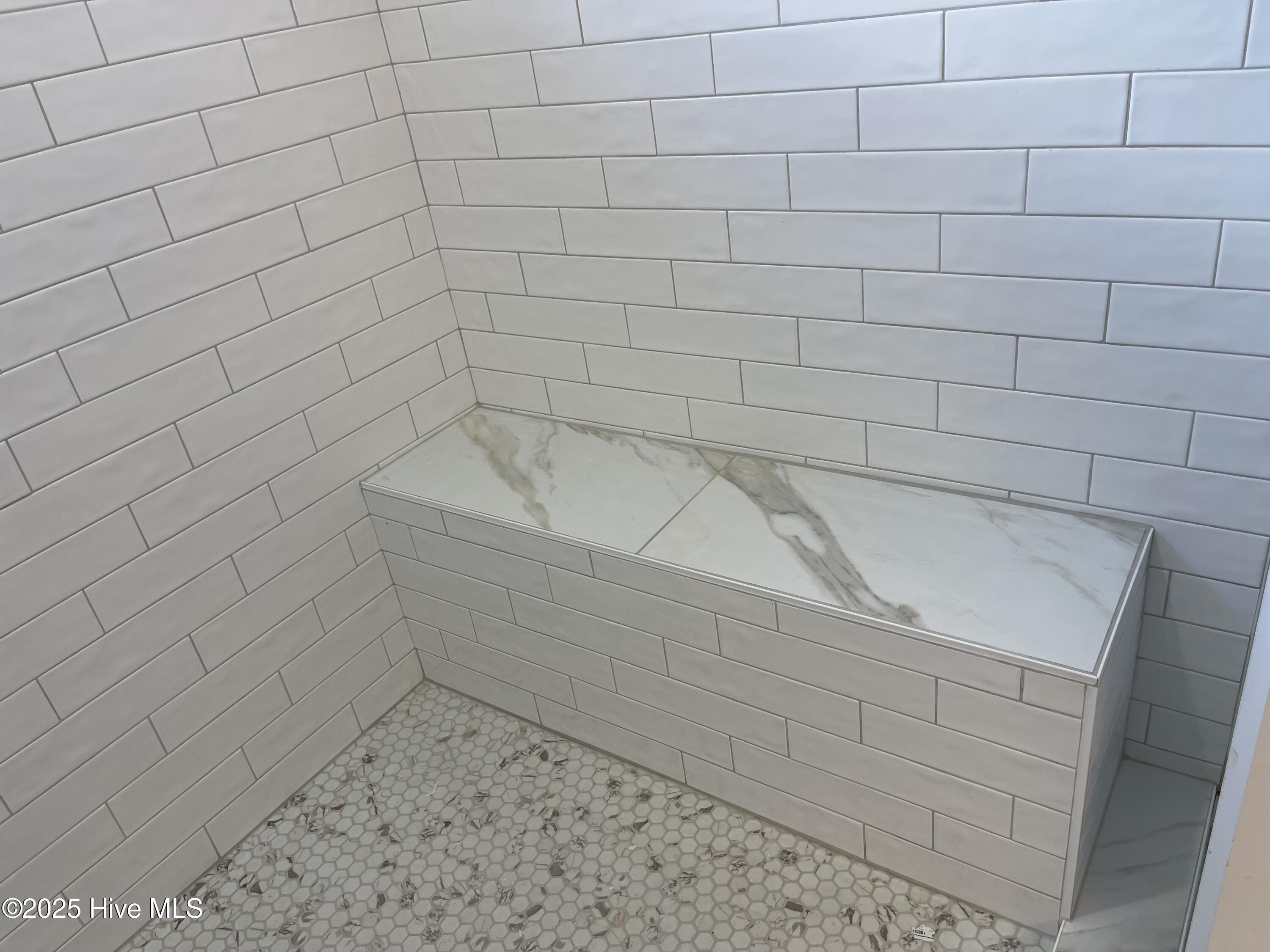 660 Fishermans Point Property Photo 18