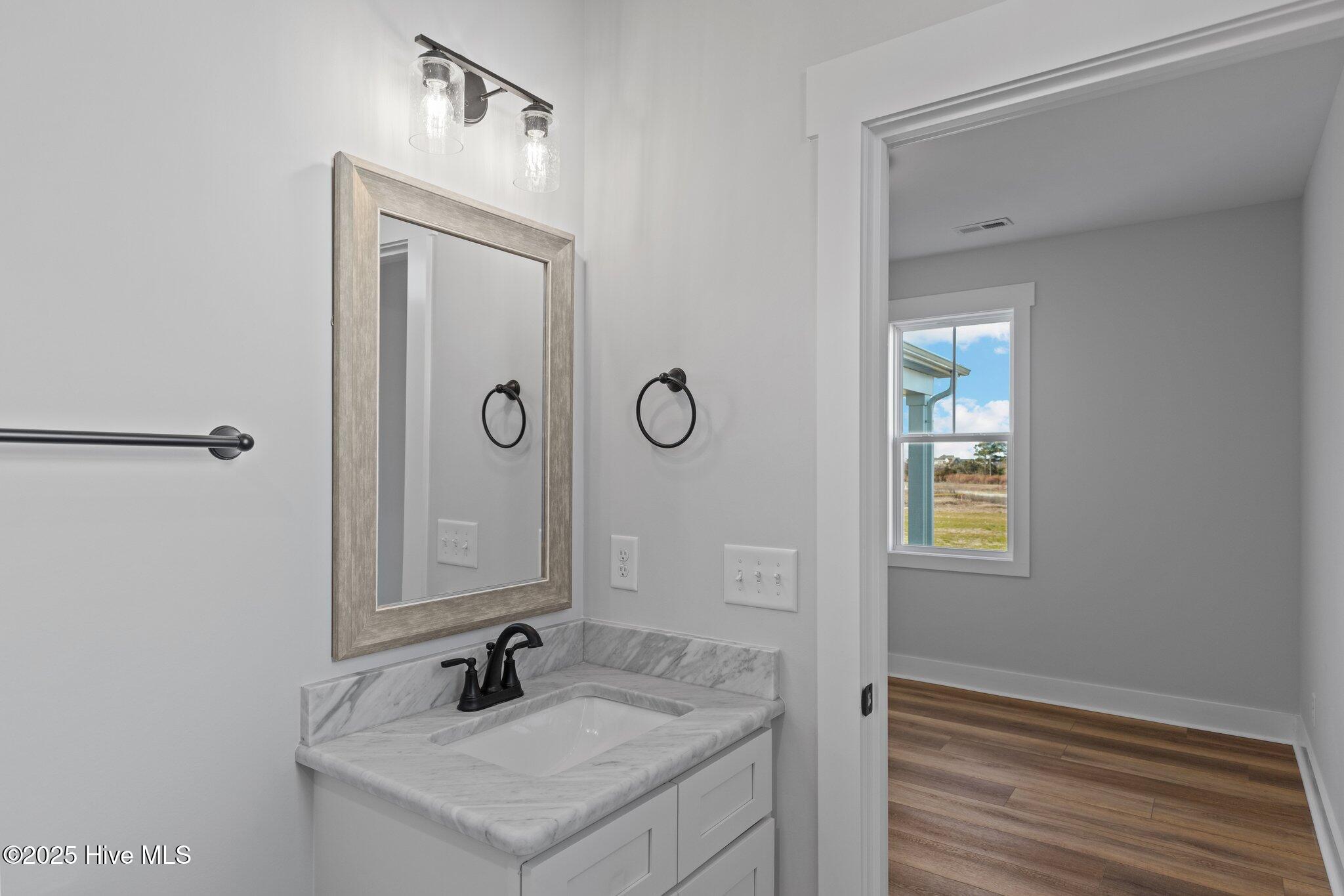 660 Fishermans Point Property Photo 42