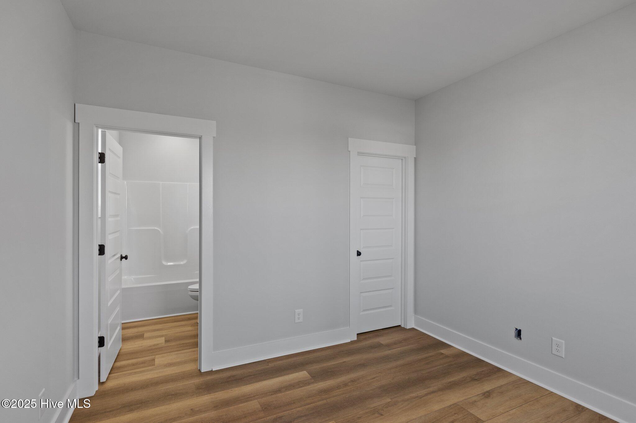660 Fishermans Point Property Photo 43