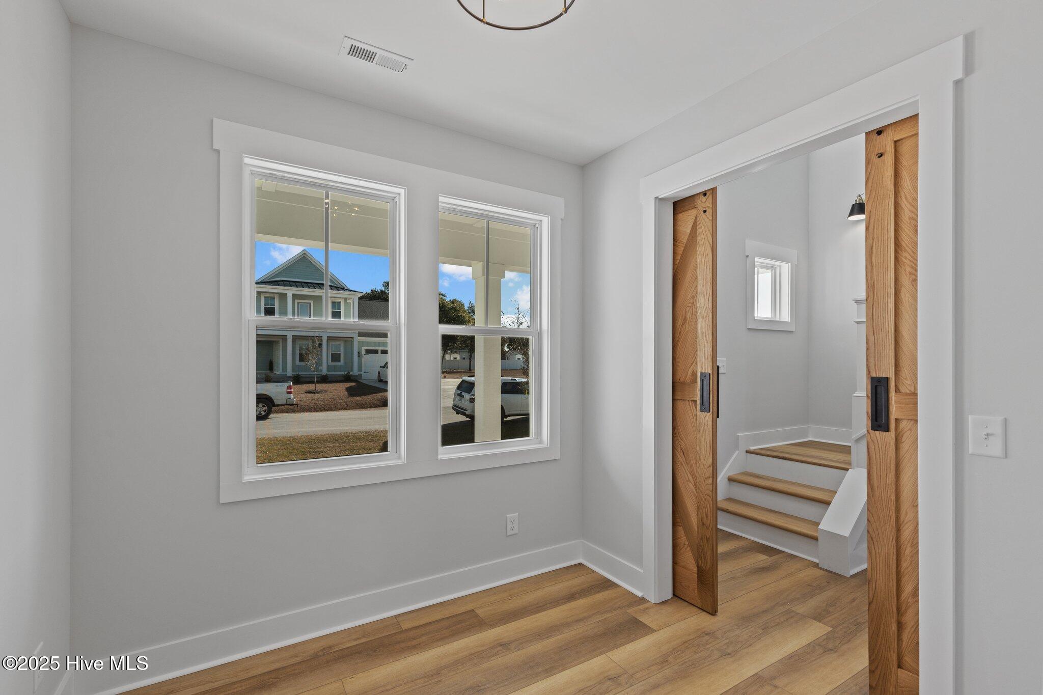 660 Fishermans Point Property Photo 45