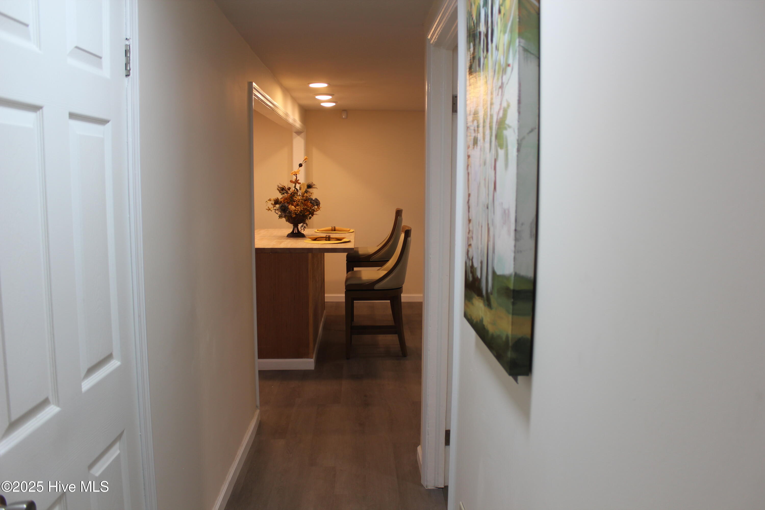 120 Hillview Street Property Photo 35