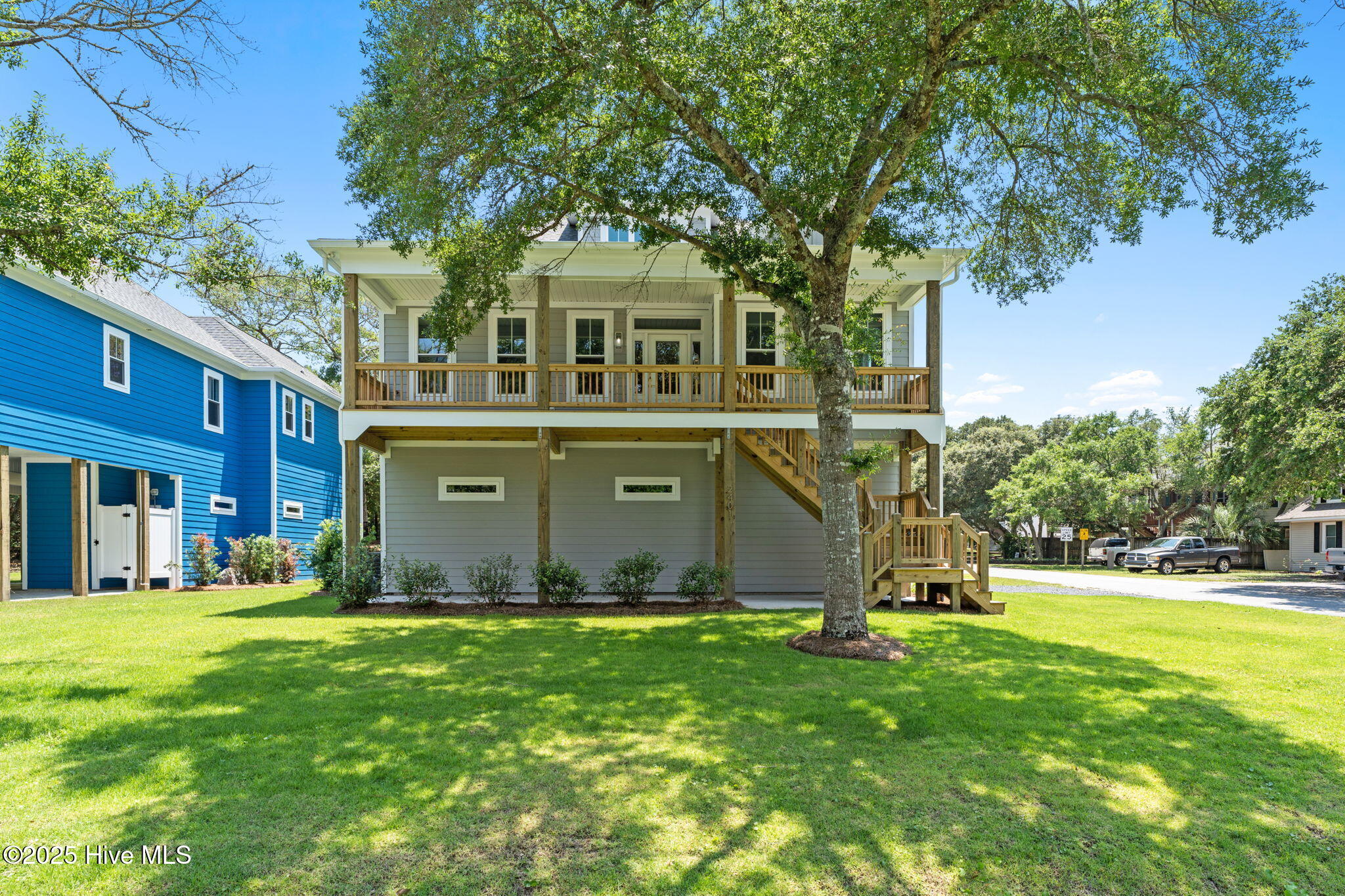 2401 E Yacht Drive Property Photo 2