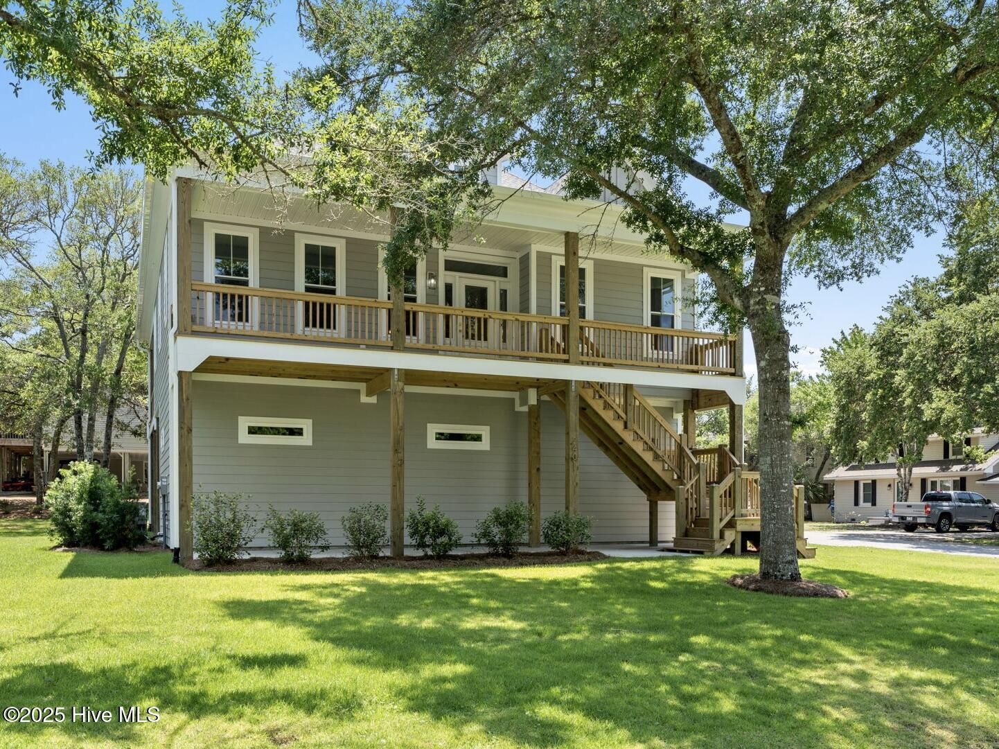 2401 E Yacht Drive Property Photo 2