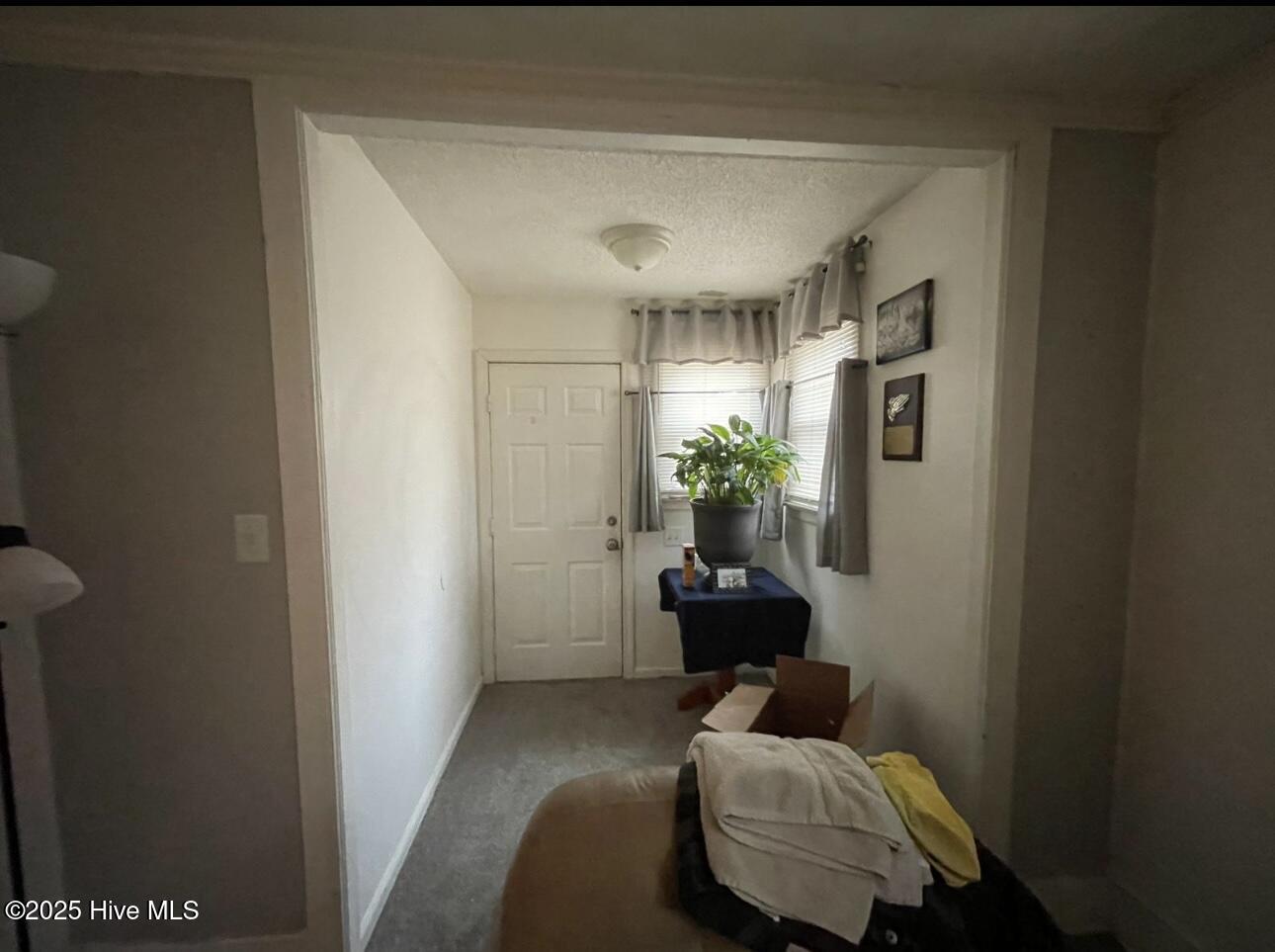 814 Roanoke Avenue Property Photo 3