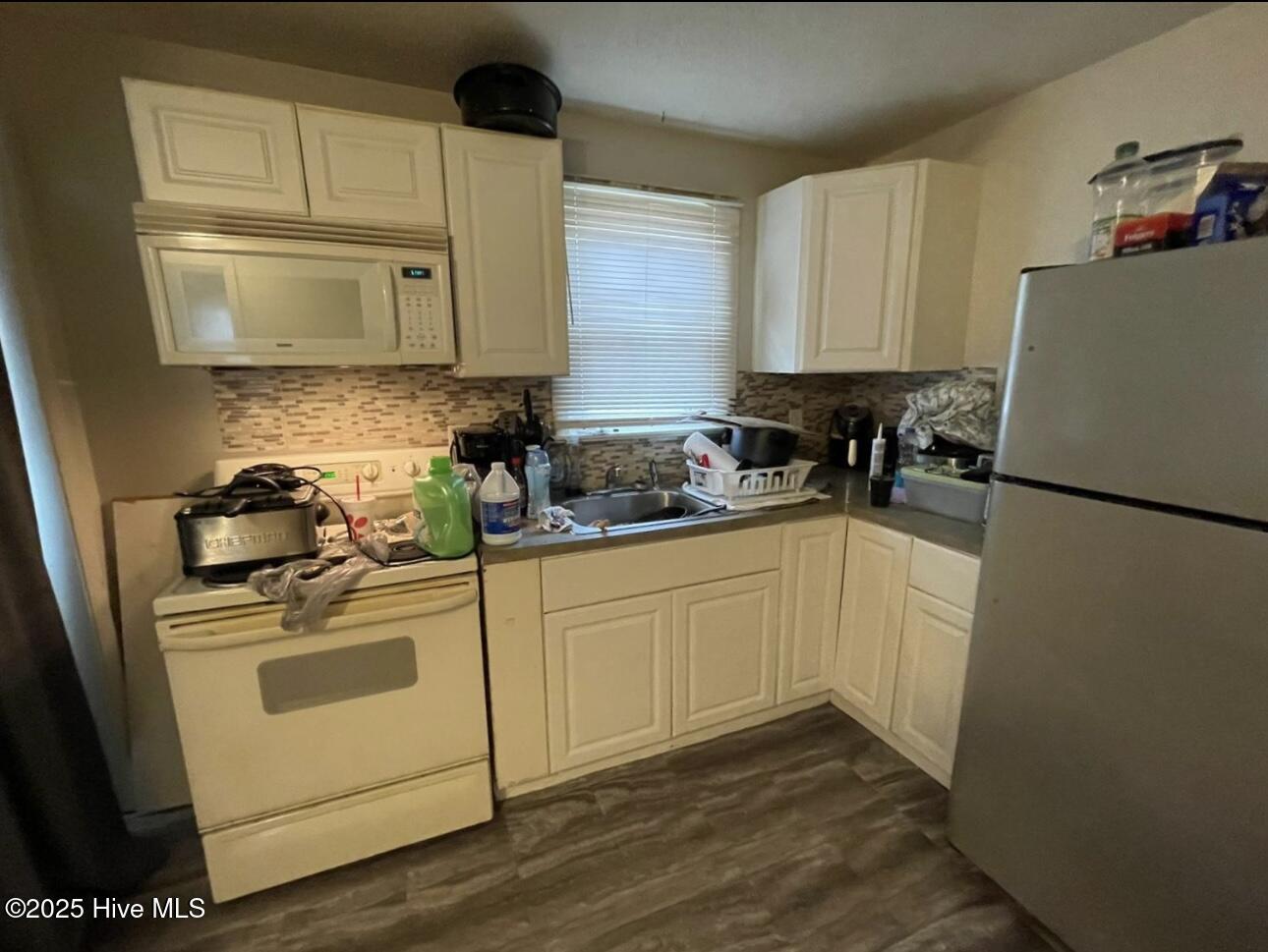 814 Roanoke Avenue Property Photo 5