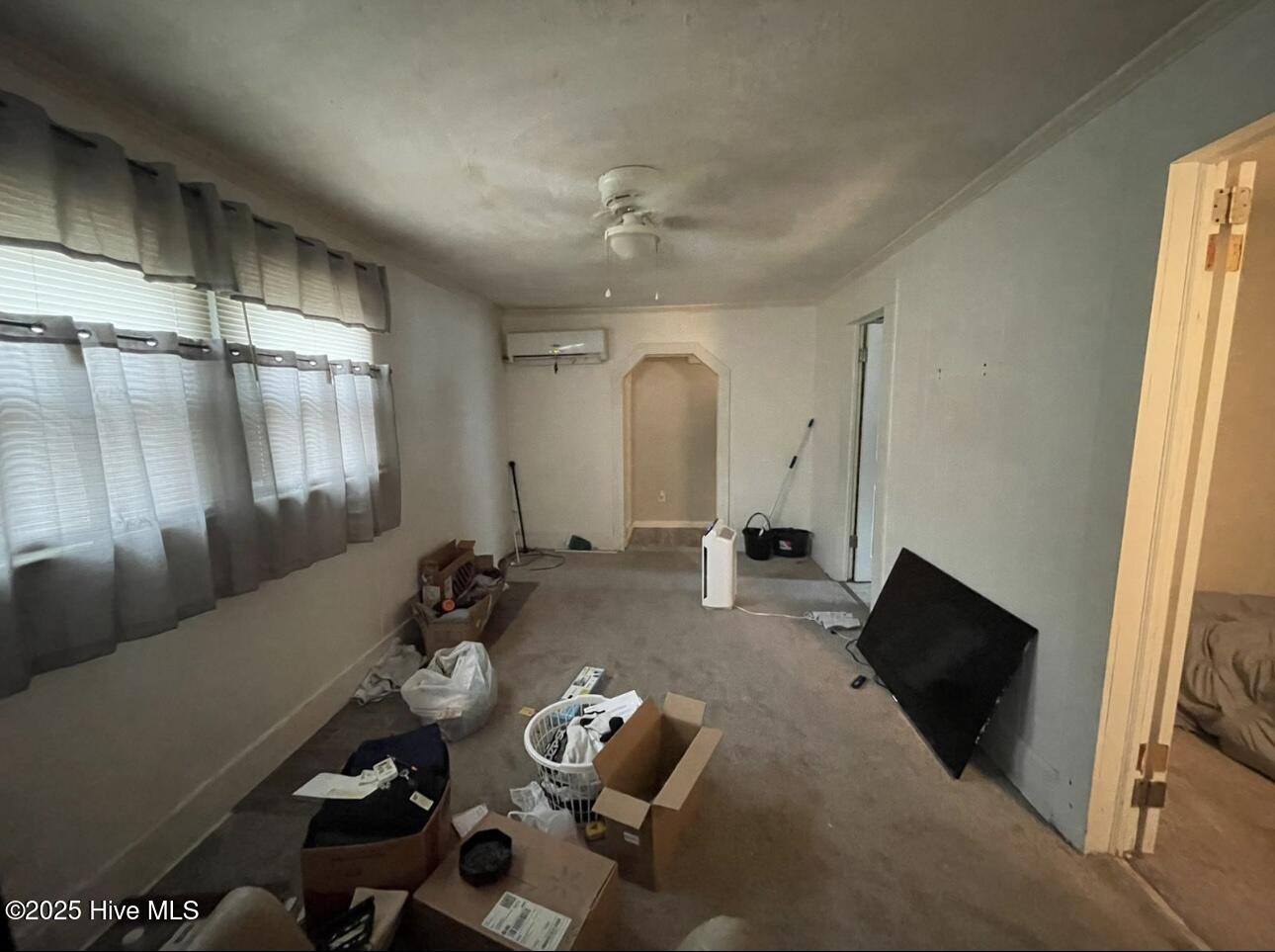 814 Roanoke Avenue Property Photo 6