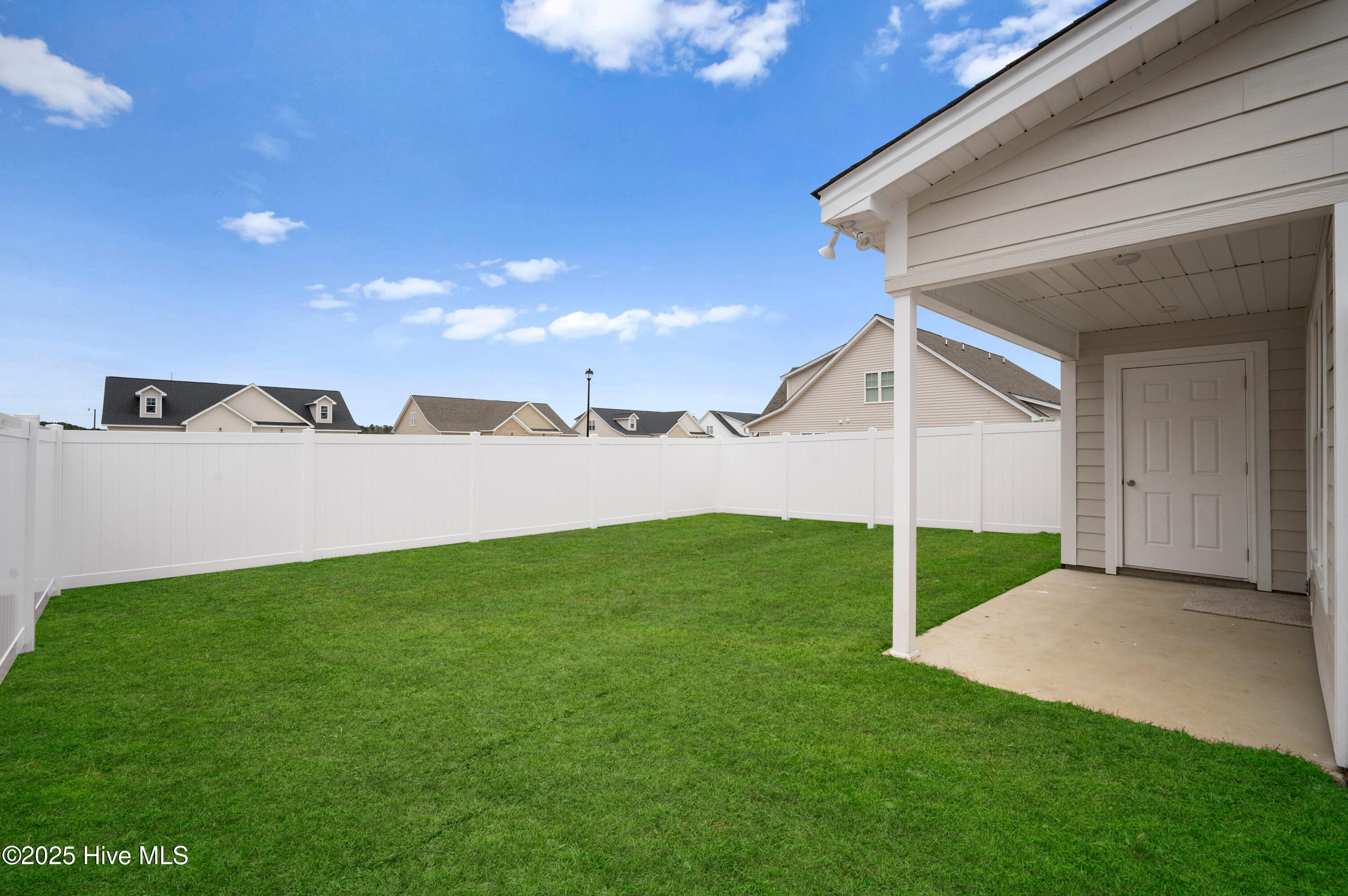 836 Sarah Rebecca Drive A Property Photo 4