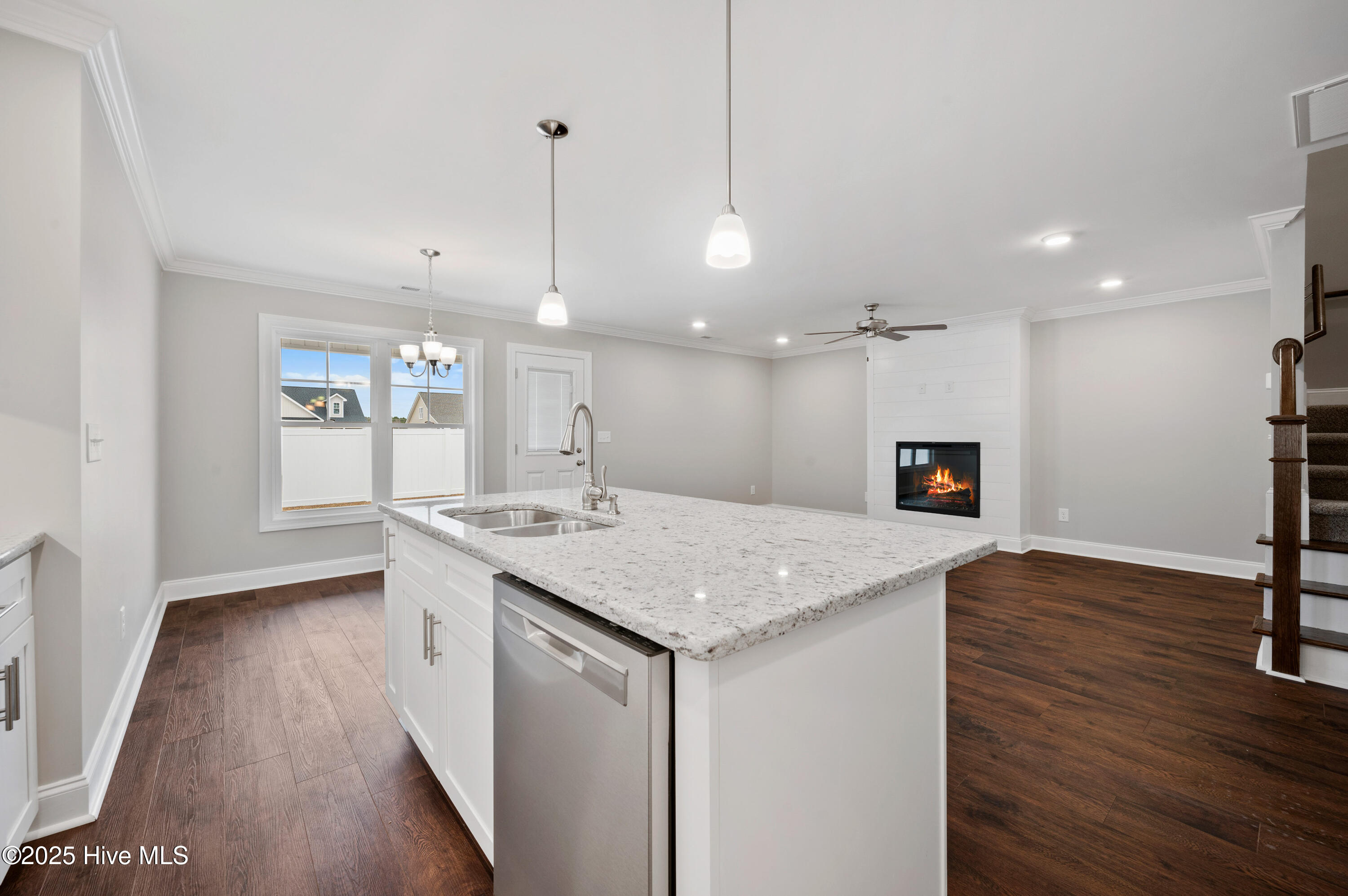 836 Sarah Rebecca Drive A Property Photo 13