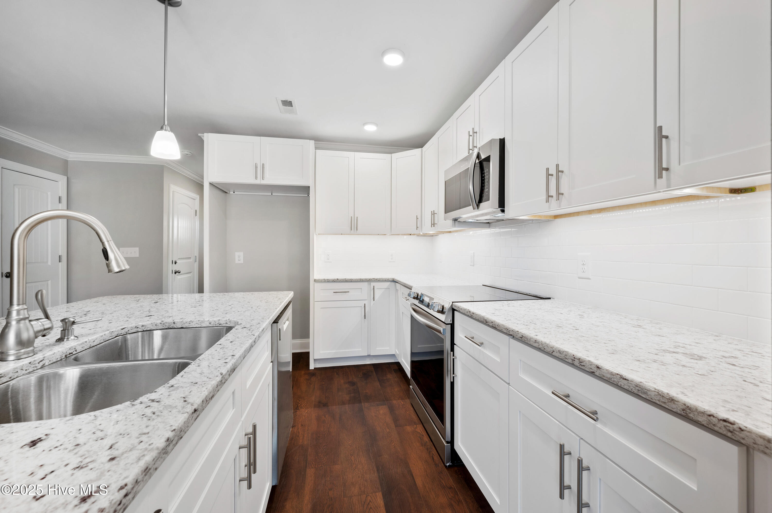 836 Sarah Rebecca Drive A Property Photo 14