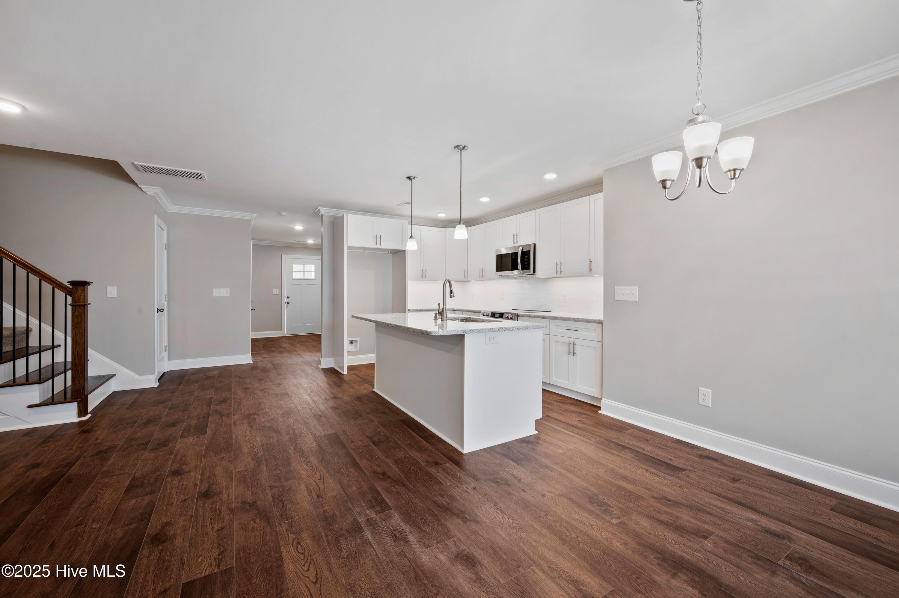 836 Sarah Rebecca Drive A Property Photo 16