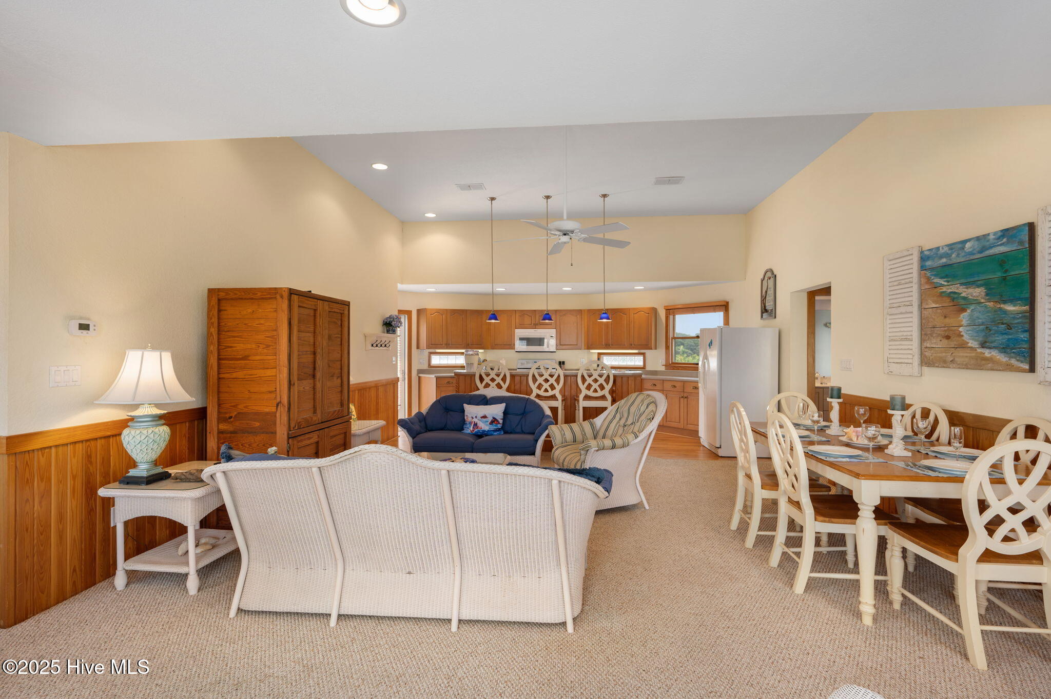 2094 Sandfiddler Road Property Photo 7