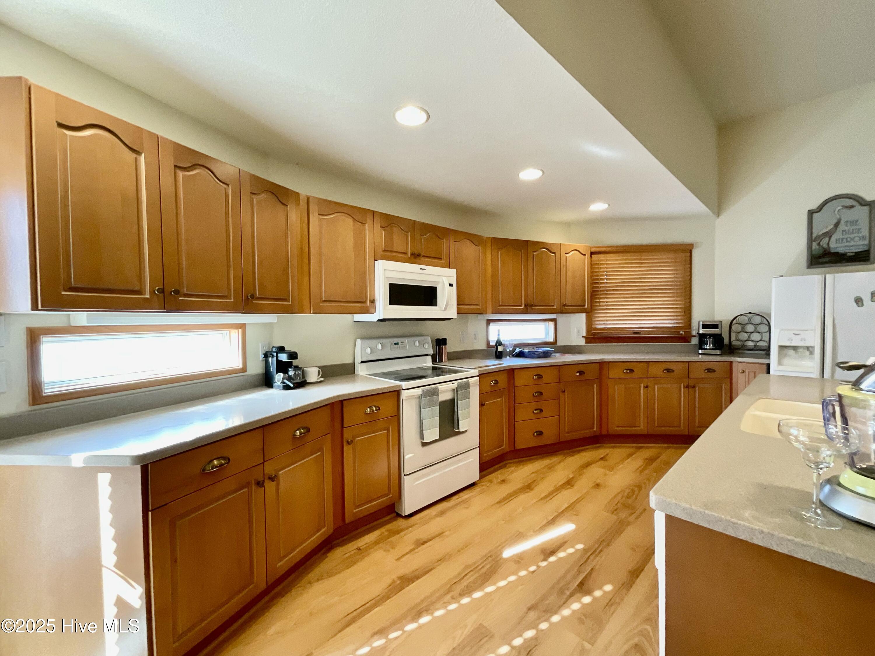 2094 Sandfiddler Road Property Photo 14