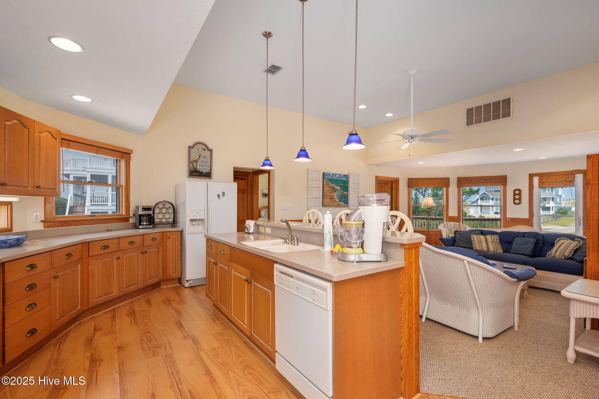 2094 Sandfiddler Road Property Photo 16