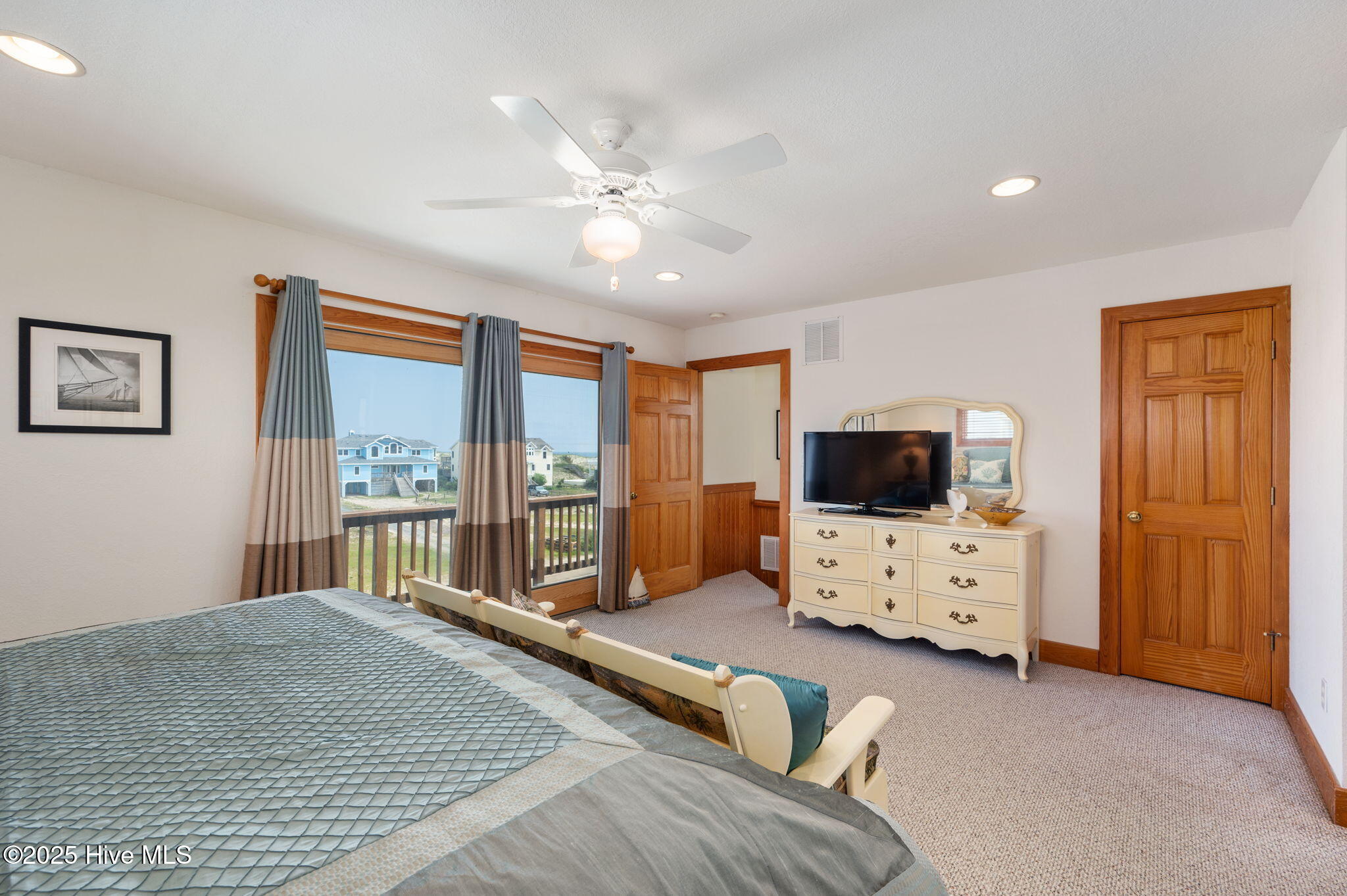 2094 Sandfiddler Road Property Photo 23