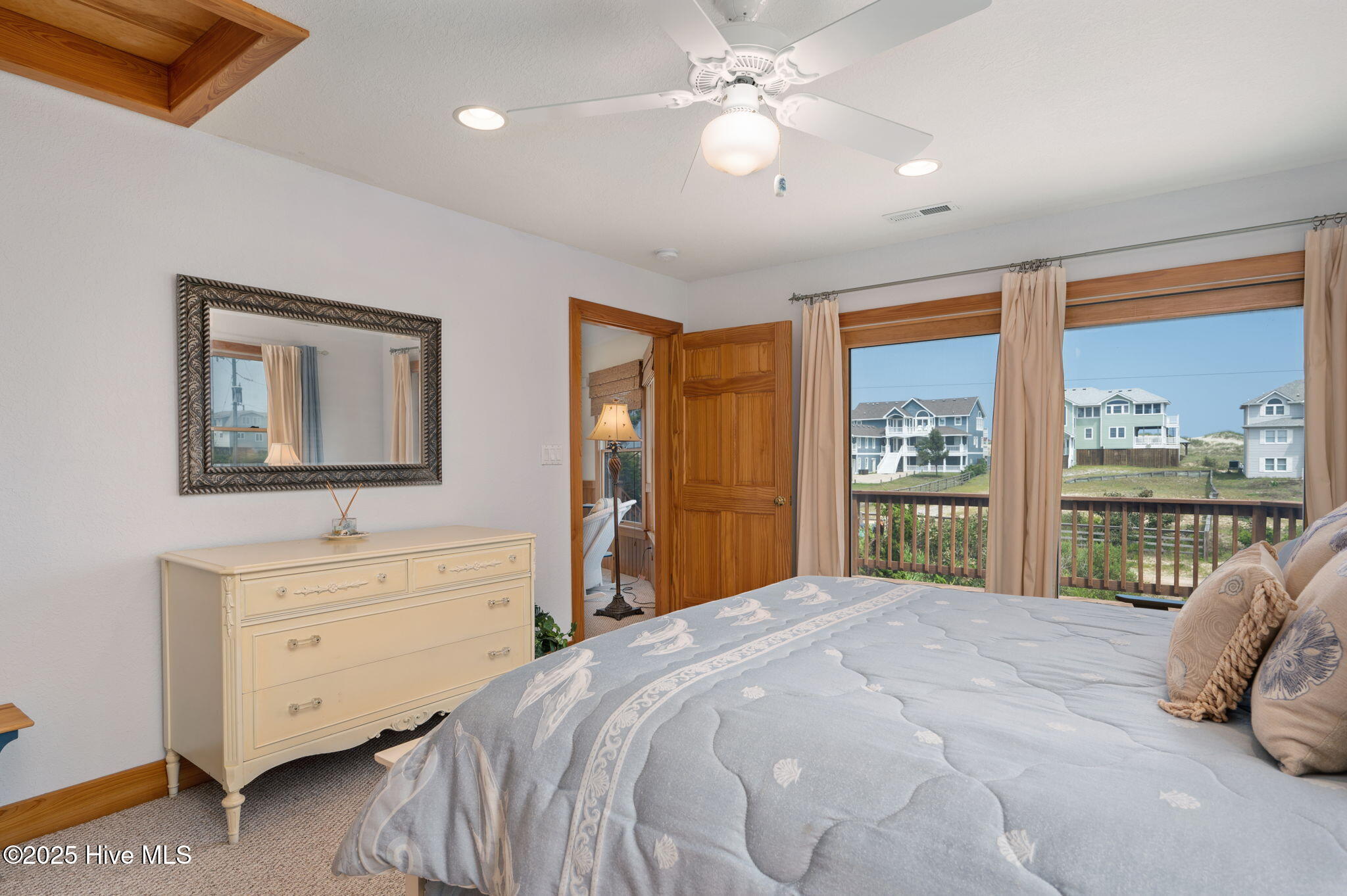 2094 Sandfiddler Road Property Photo 28