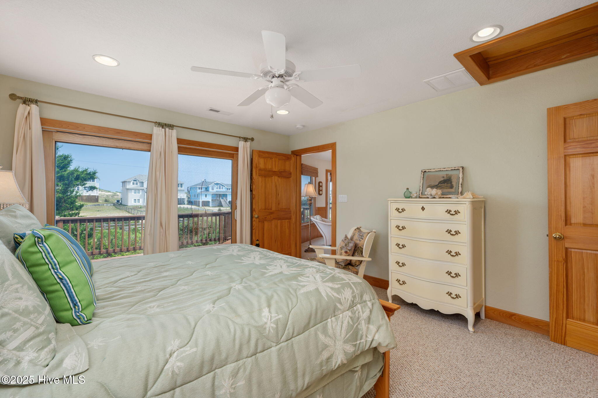 2094 Sandfiddler Road Property Photo 34