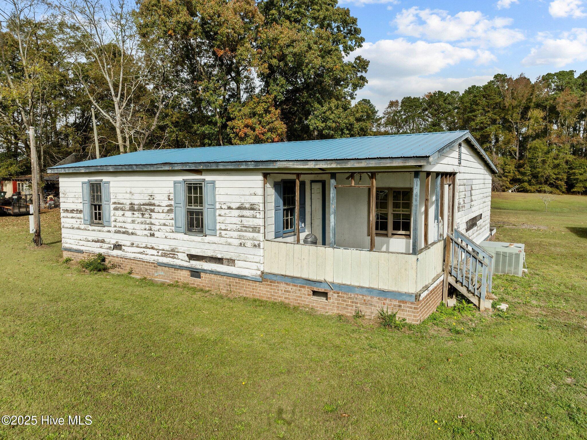 1121 Williams Road Property Photo