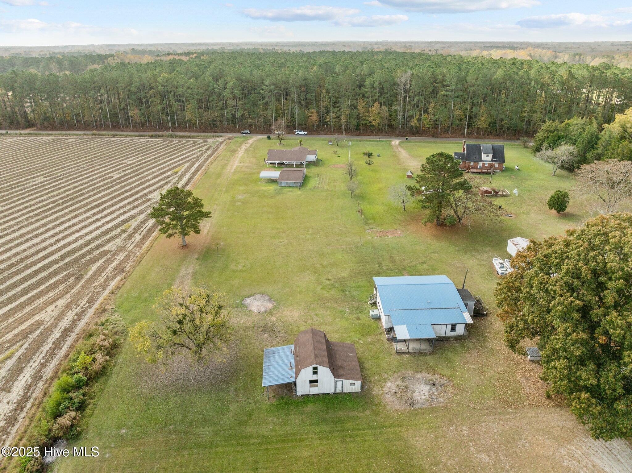 1121 Williams Road Property Photo 9