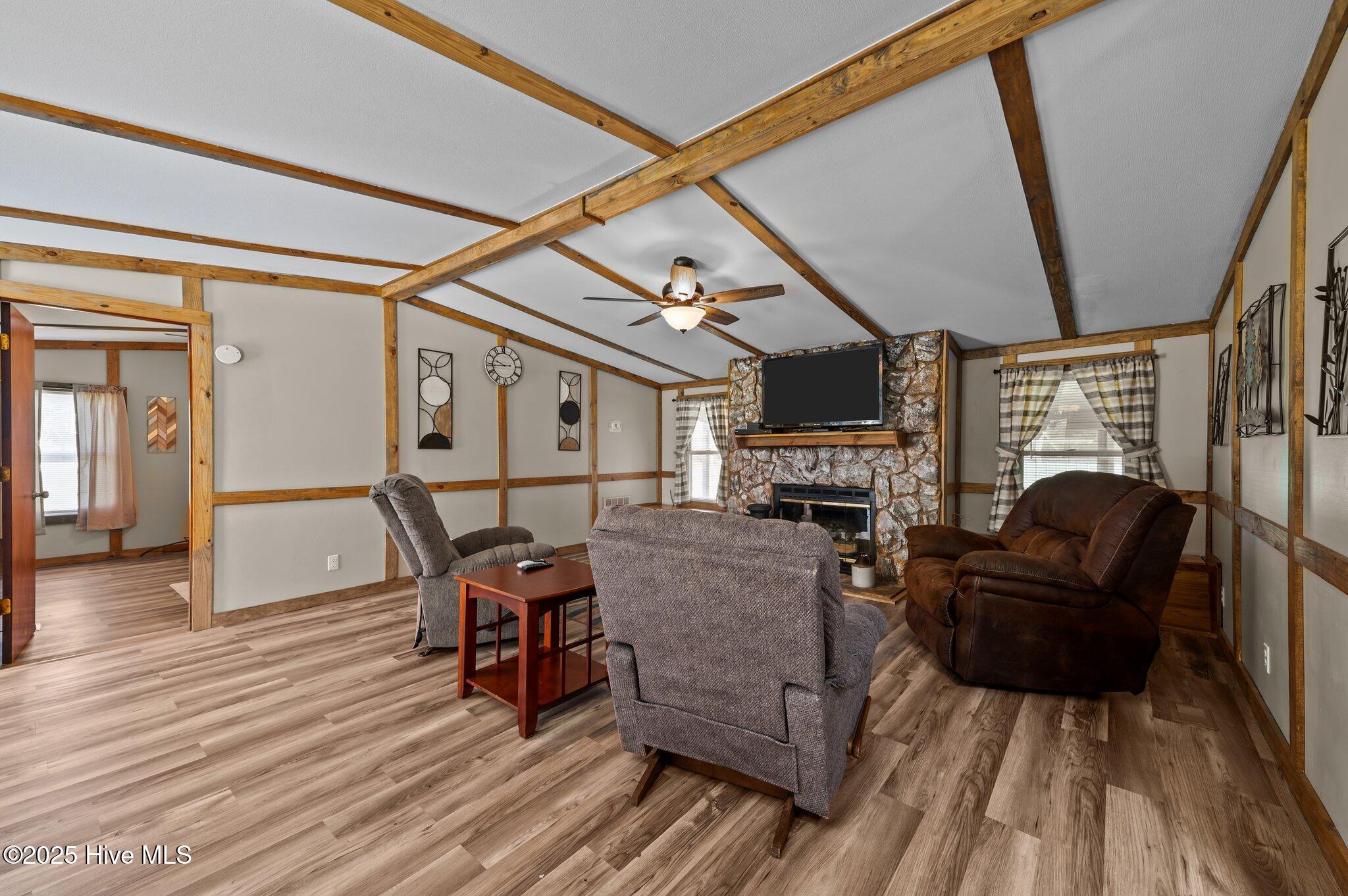1111 Williams Road Property Photo 11