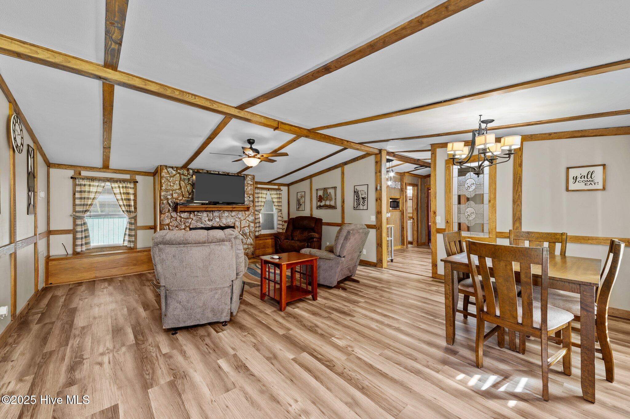 1111 Williams Road Property Photo 12